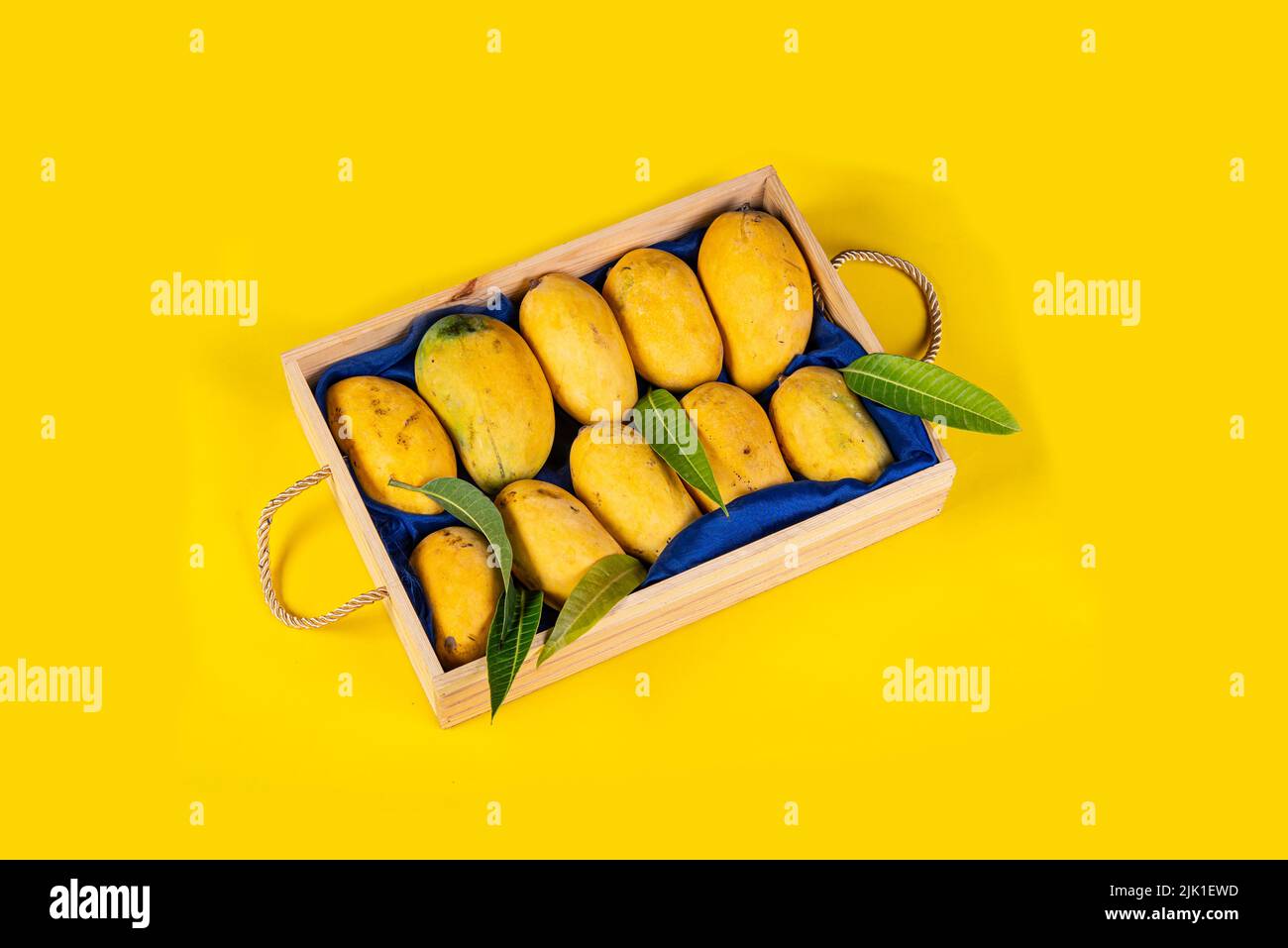 Box of Chaunsa Mangos ready to be shipped to your love ones. Stock Photo