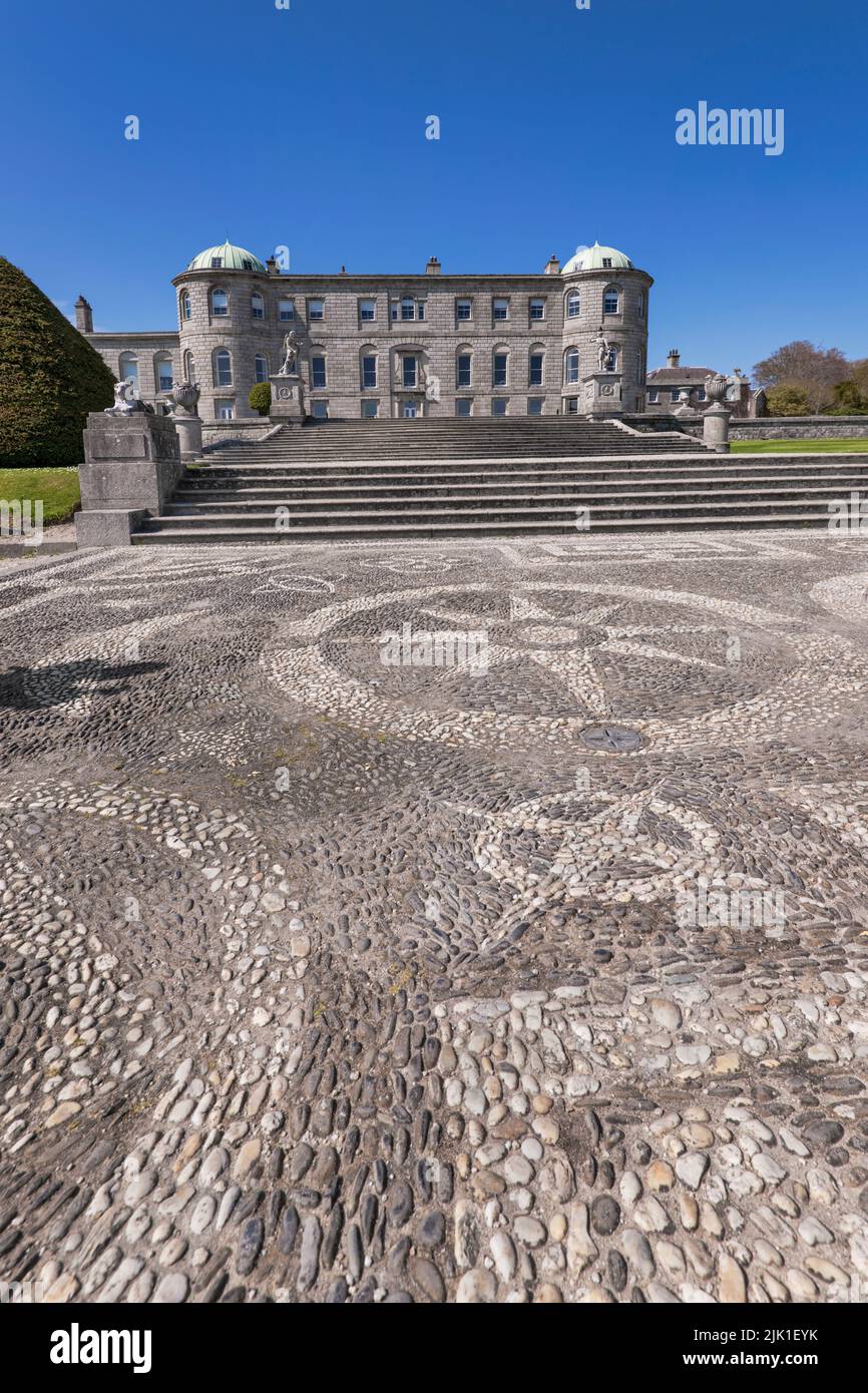 Ireland, County Wicklow, Enniskerry, Powerscourt Estate House and