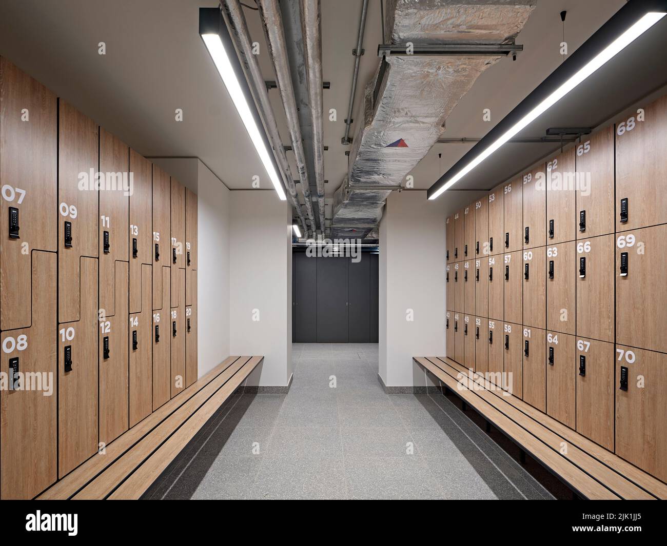 Basement locker room. The Gilbert & One Lackington, London, United Kingdom. Architect: Stiff + Trevillion Architects, 2021. Stock Photo