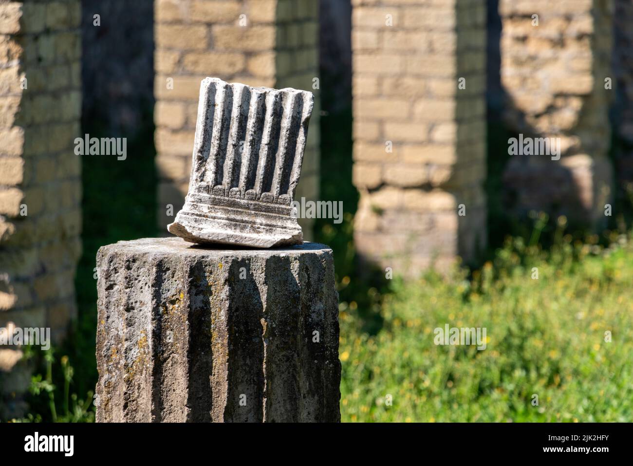 Small Romen Column Exposed in pompeii hi-res stock photography and images - Alamy