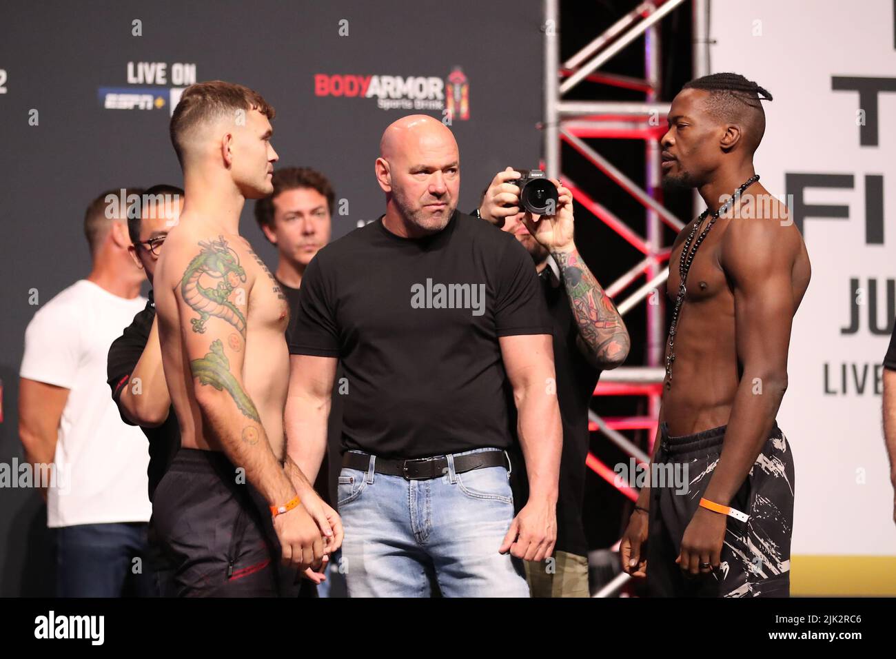 Dallas, USA. 29th July, 2022. DALLAS, TX - JULY 29: (L-R) Mike Diamond and Orion Cosce face-off in front of the fans at American Airlines Center for UFC 277: Peña v Nunes 2 on July 29, 2022 in Dallas, Texas, United States. (Photo by Alejandro Salazar/PxImages) Credit: Px Images/Alamy Live News Stock Photo