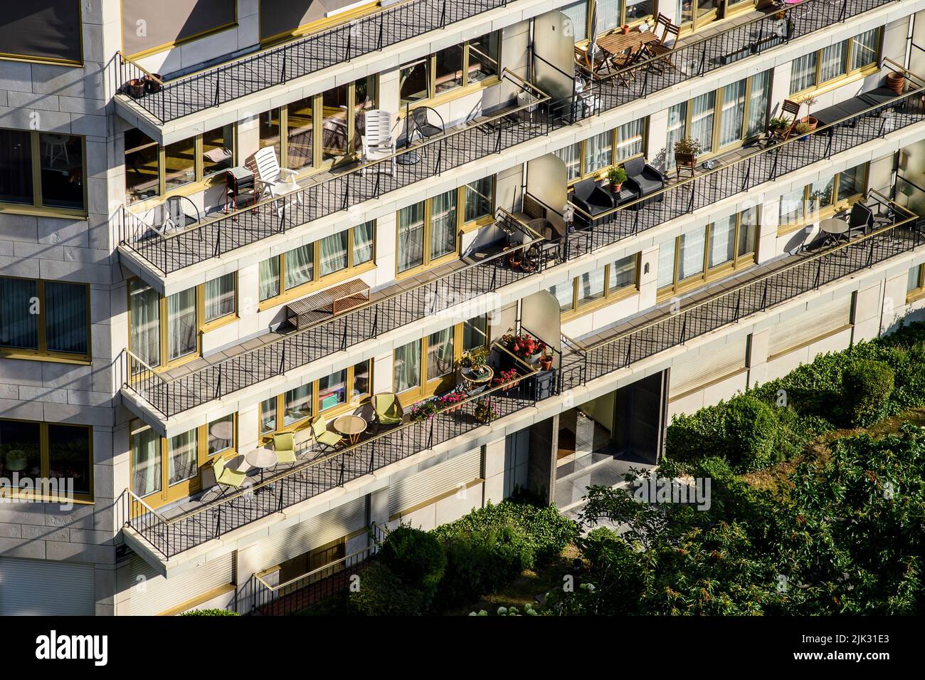 Housing in Brussels, evolution of the price. View on the rooftops