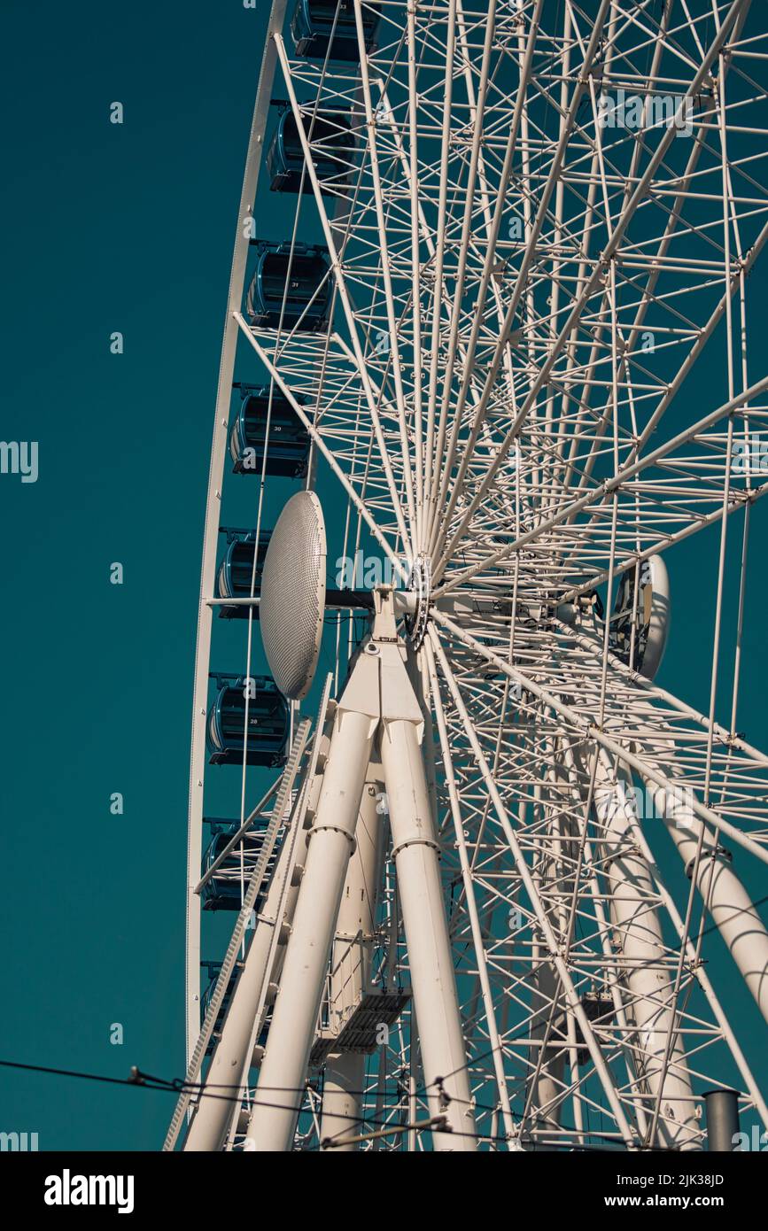 Ferris wheel park hi-res stock photography and images - Alamy