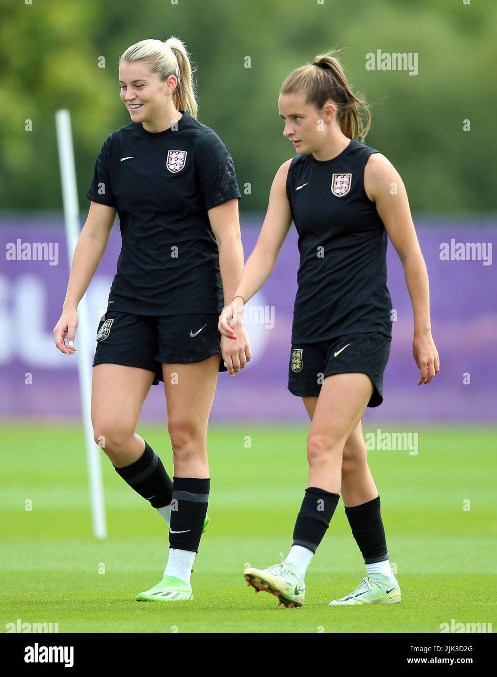 England’s Alessia Russo (left) and Ella Toone during a training session at The Lensbury, Teddington. Picture date: Saturday July 30, 2022. Stock Photo