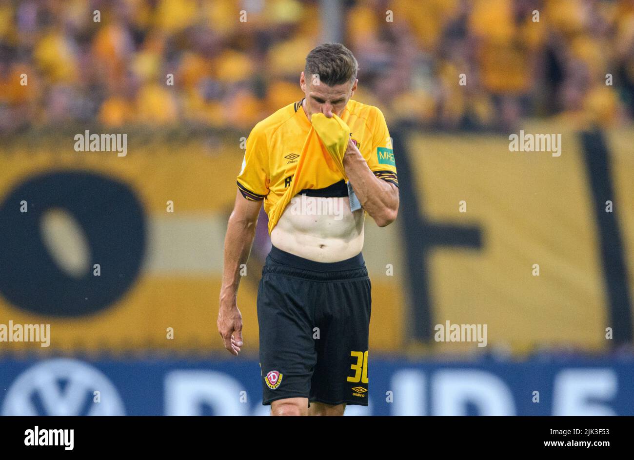 Dresden, Germany. 23rd July, 2022. Soccer: 3rd division, SG Dynamo Dresden  - TSV 1860 Munich, Matchday 1, Rudolf Harbig Stadium. Dynamo's Manuel  Schäffler is on the field. Credit: Robert Michael/dpa/Alamy Live News