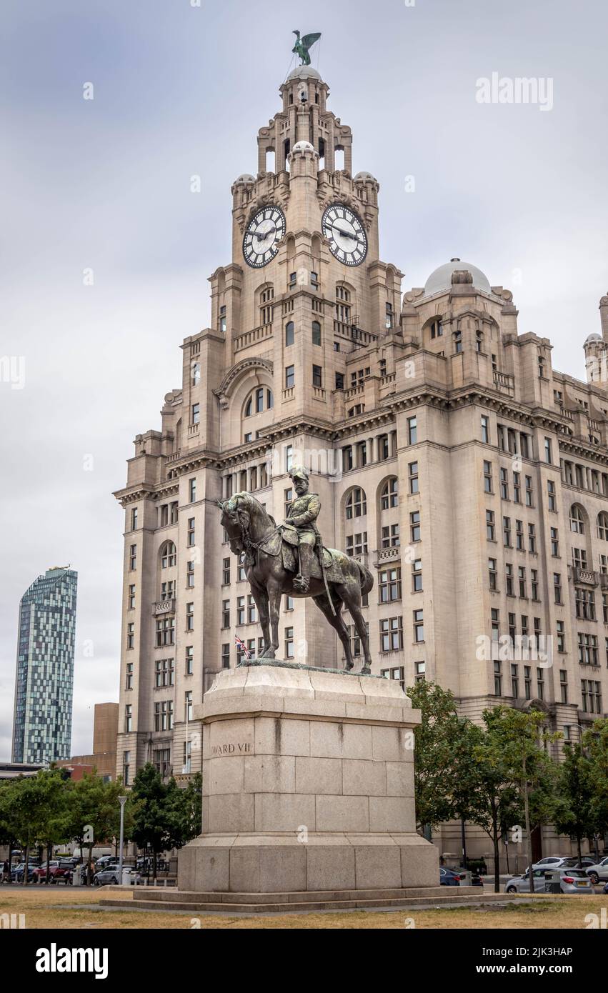 Liverpool landmarks - The King Edward VII Monument Stock Photo - Alamy