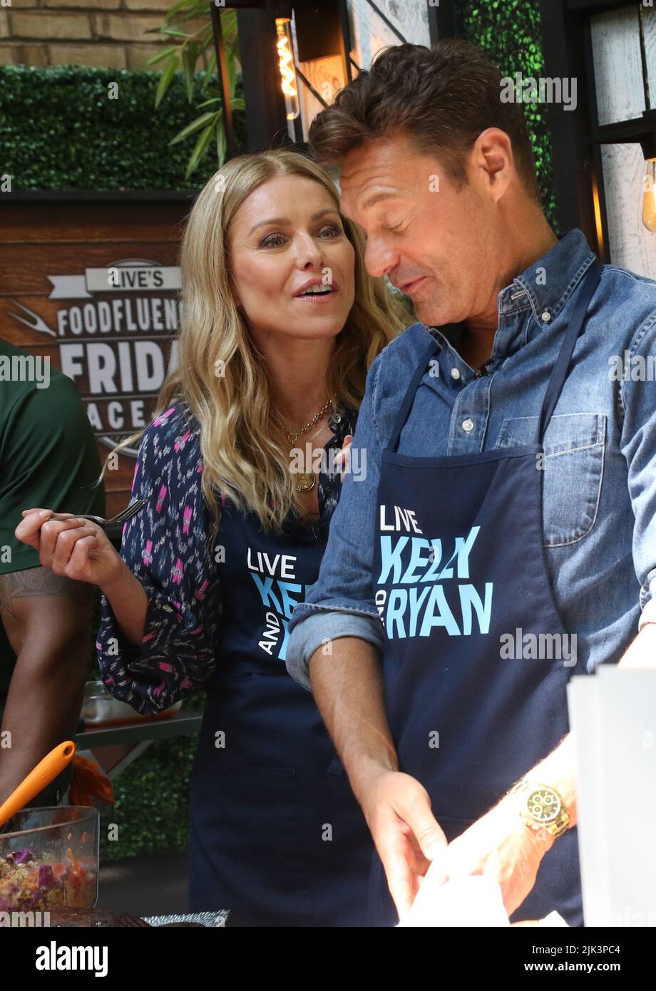 NEW YORK, NY July 28: Kelly Ripa and Ryan Seacrest on the set of Live with
