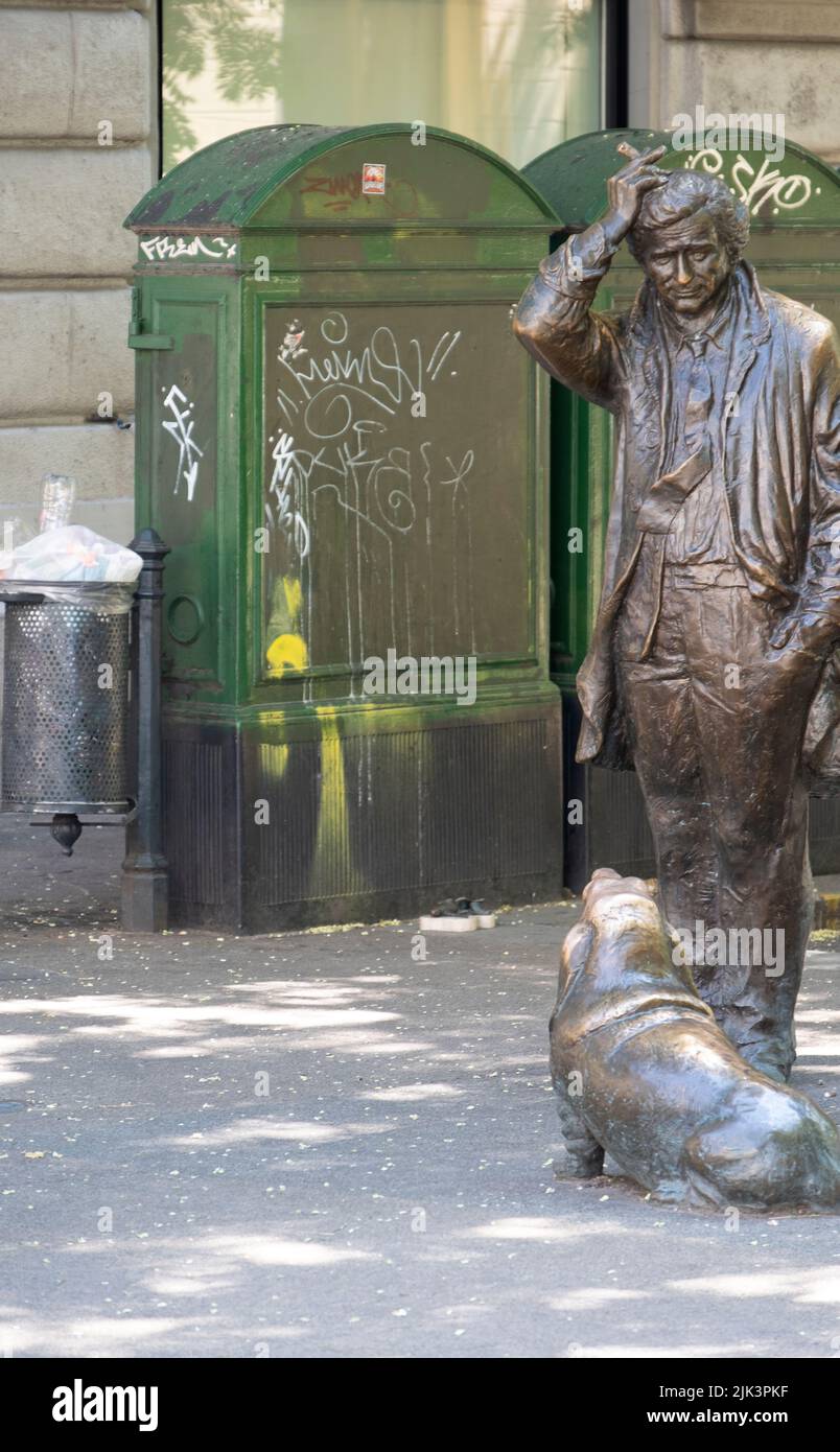 Columbo statue hires stock photography and images Alamy