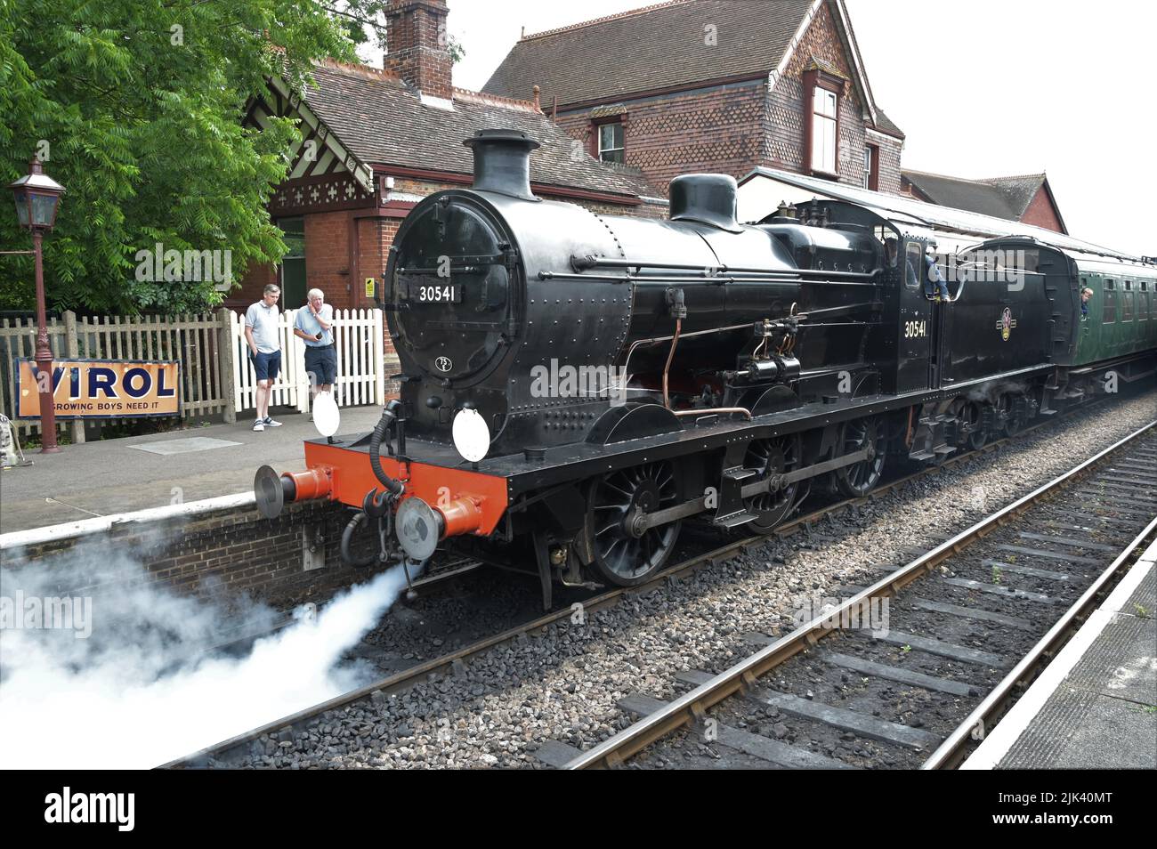 Southern q class hi-res stock photography and images - Alamy