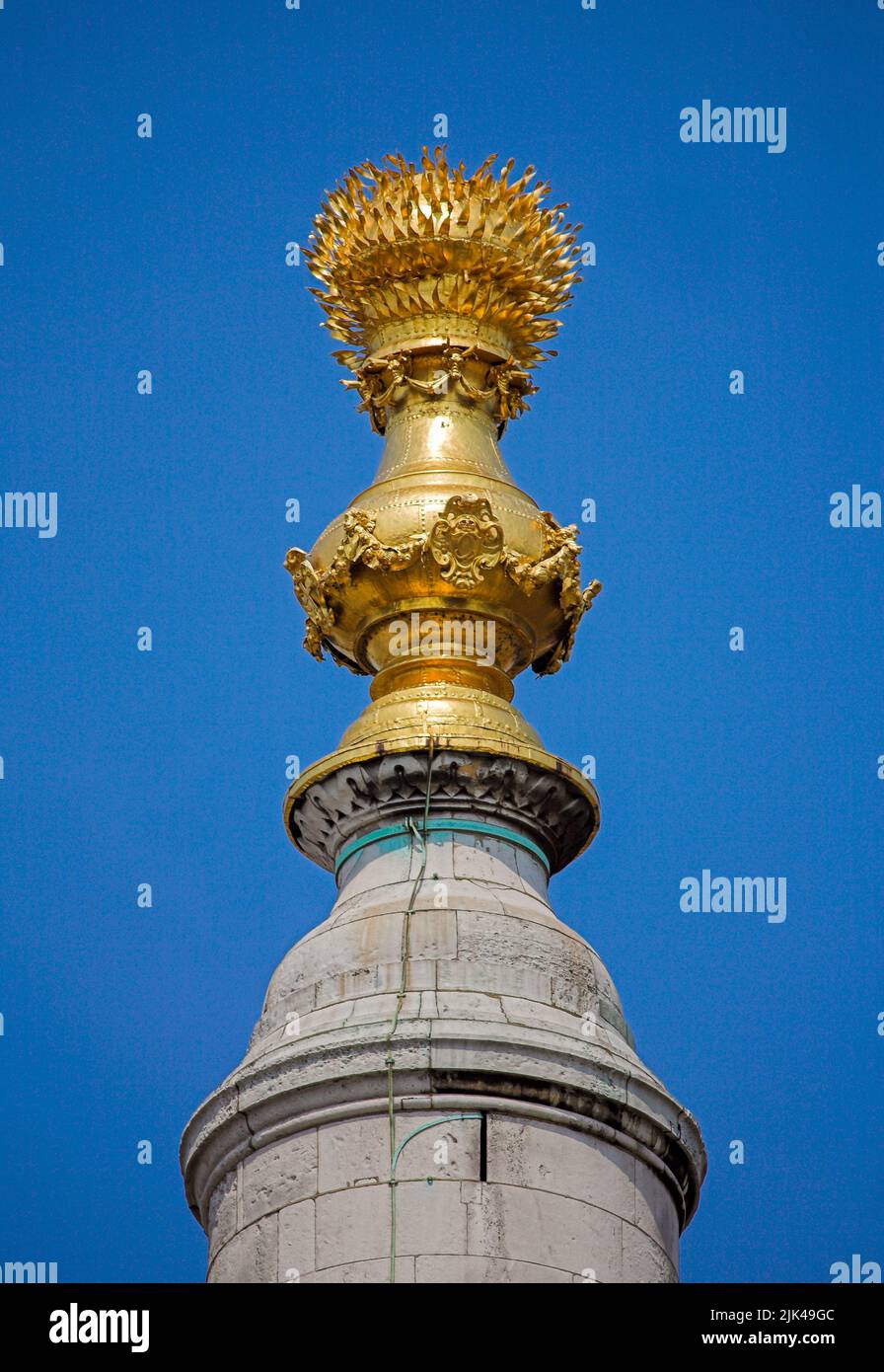 Gilded flames crowning The Monument in London UK memorial to the Great Fire of London 1666 Stock