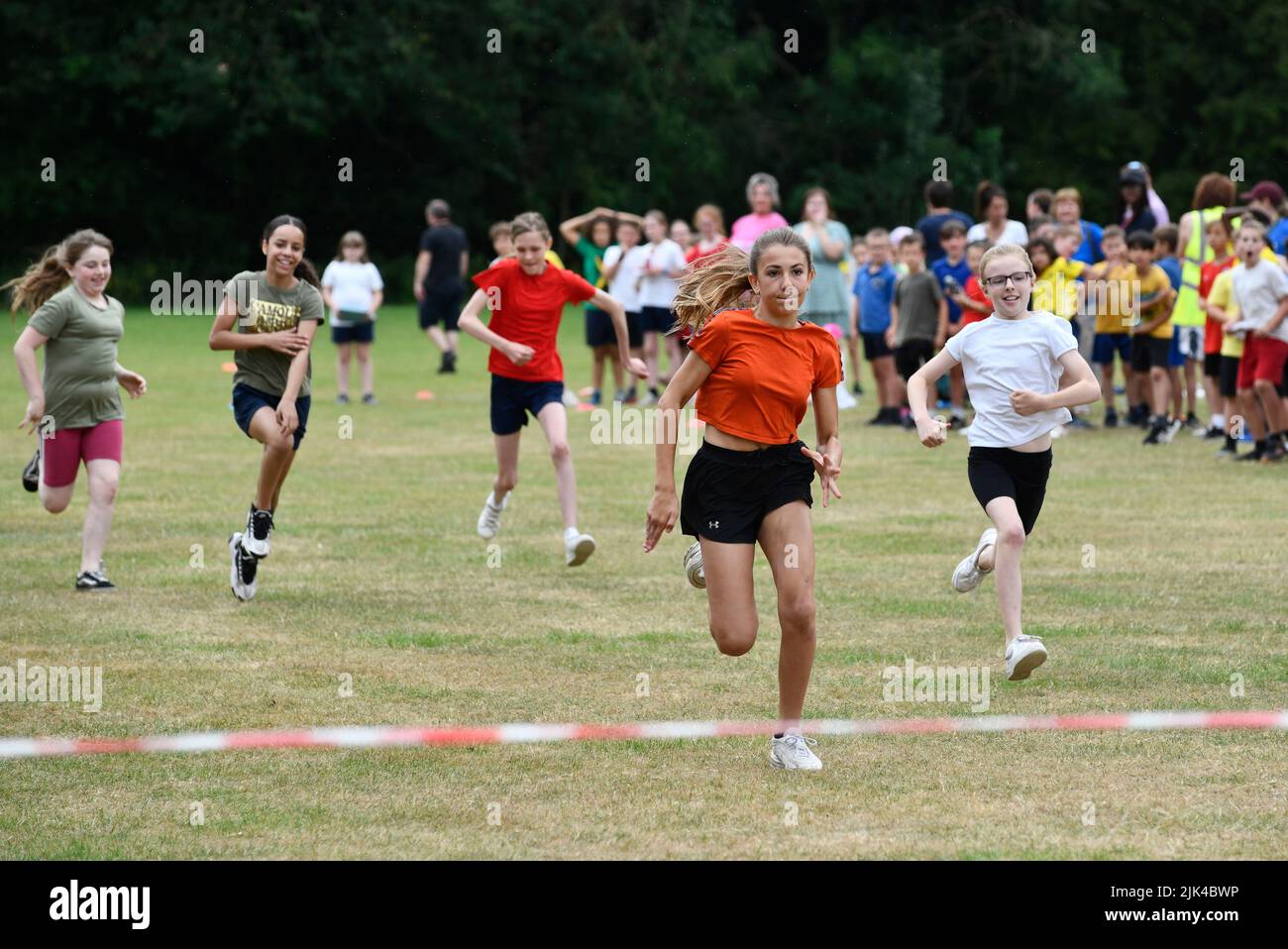Britain 2022 primary school sports girls running race Stock Photo