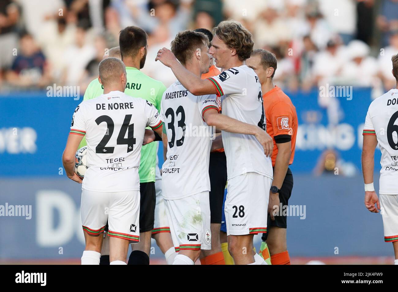 Osstende's players celebrate after winning a soccer match between Oud