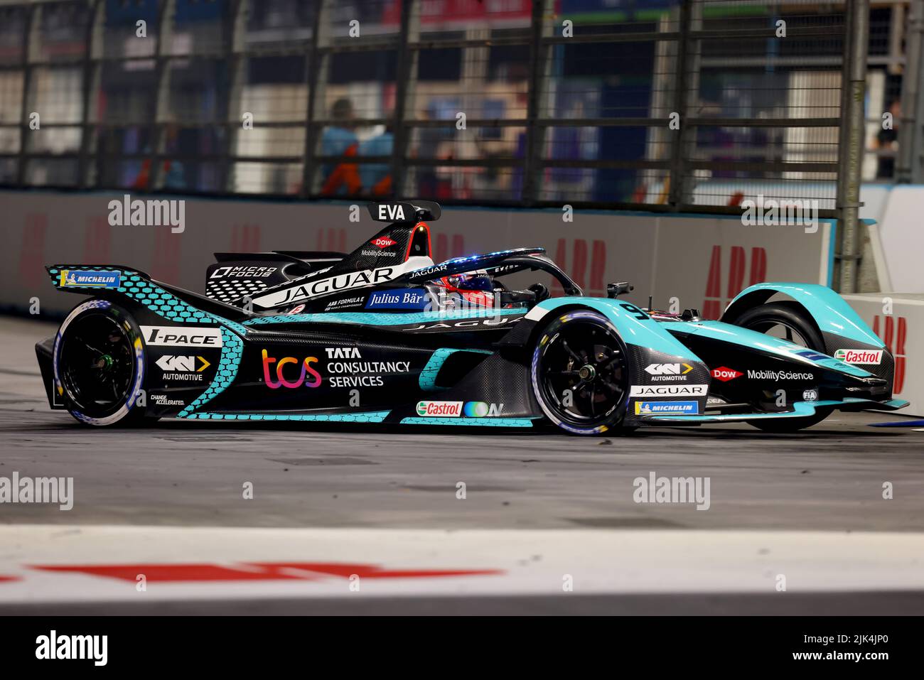 30th July 2022; ExCel E-Prix Circuit, Docklands, London, England; ABB ...