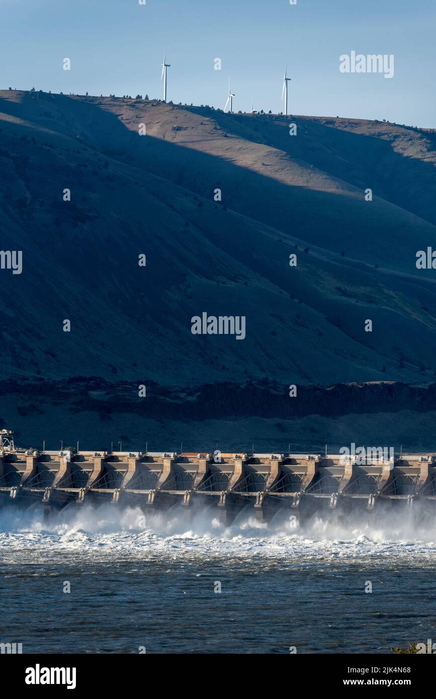 John Day Dam on the Columbia River, Oregon/Washington. Stock Photo