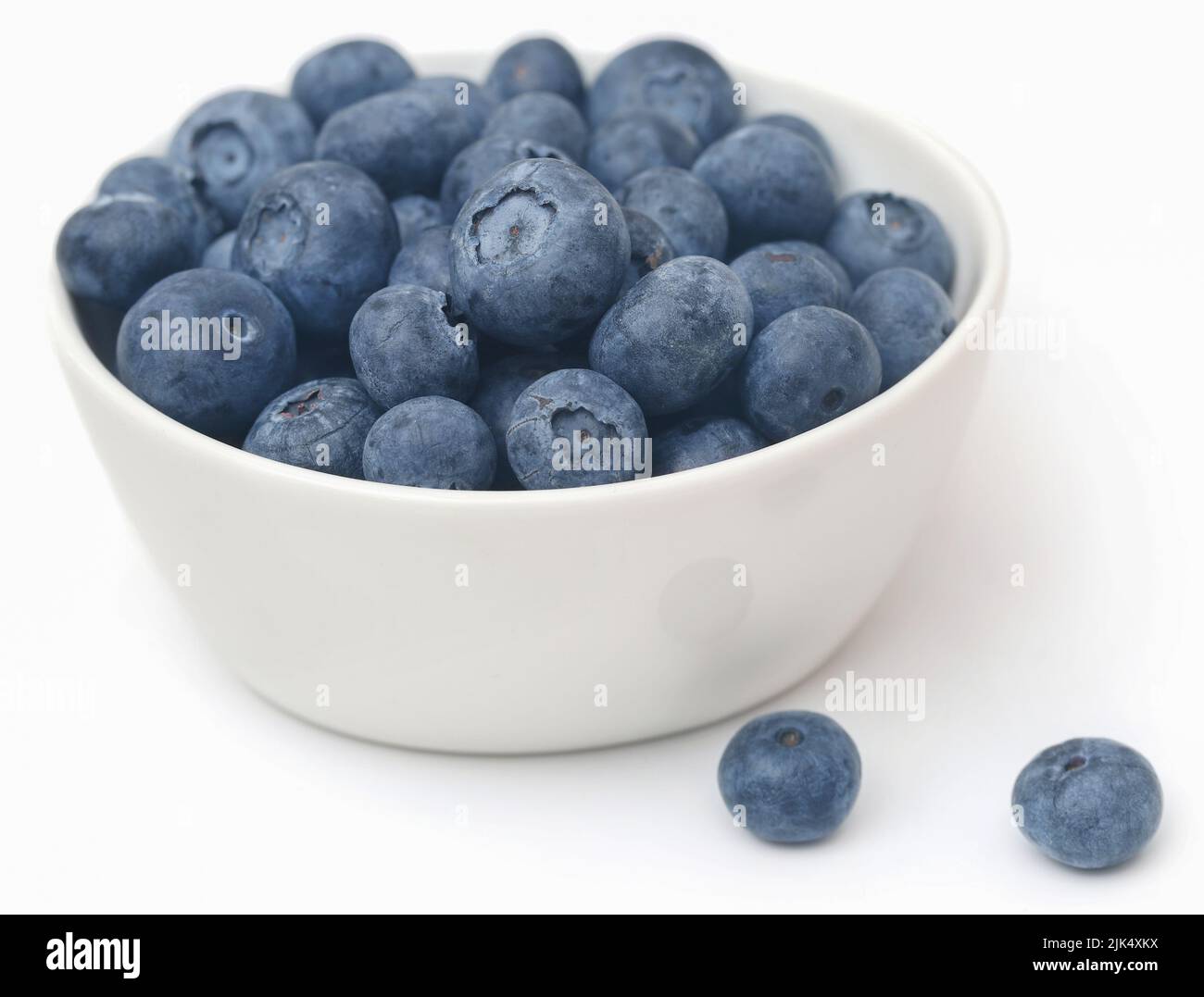 Heap ripe blueberries in Cut Out Stock Images & Pictures - Alamy