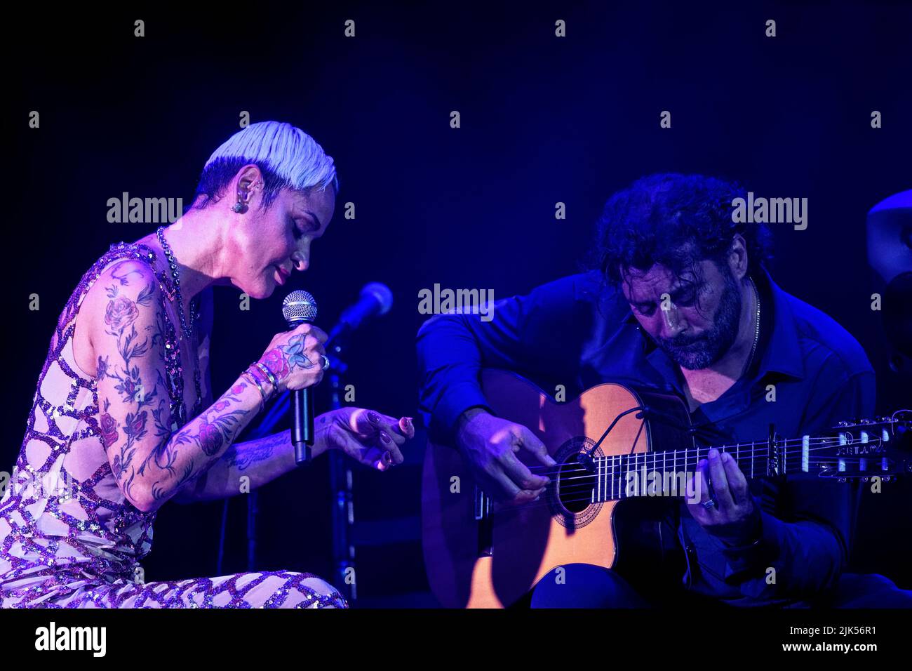 Fordo Singer Mariza fado hi-res stock photography and images - Alamy
