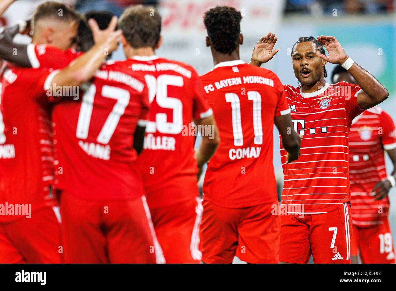 Leipzig, Deutschland. 30th July, 2022. firo: 07/30/2022, football, soccer,  1st league, 1st Bundesliga, season 2022/2023, Supercup final award  ceremony, winner, jubilation, team, team on podium with trophy, Manuel  Neuer (FC Bayern Munich)