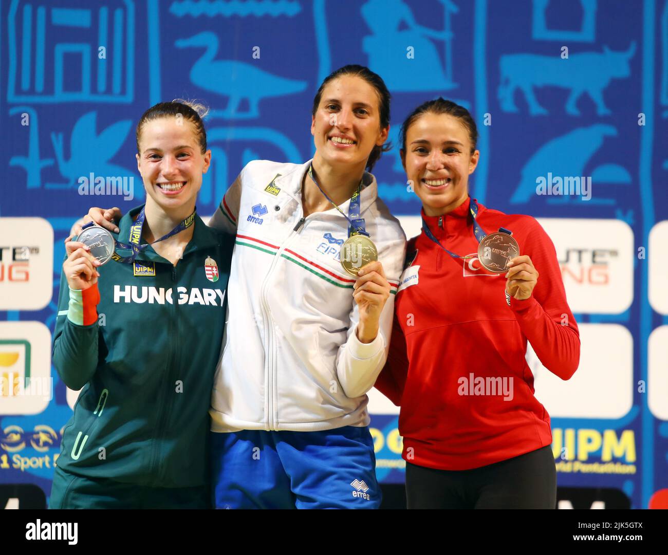 Alexandria, Egypt. 30th July, 2022. Gold medalist Elena Micheli (C) of Italy, silver Medalist Michelle Gulyas (L) of Hungary and bronze Medalist Ilke Ozyuksel of T¨¹rkiye pose after the women's final of the UIPM 2022 Pentathlon World Championships in Alexandria, Egypt, July 30, 2022. Credit: Ahmed Gomaa/Xinhua/Alamy Live News Stock Photo