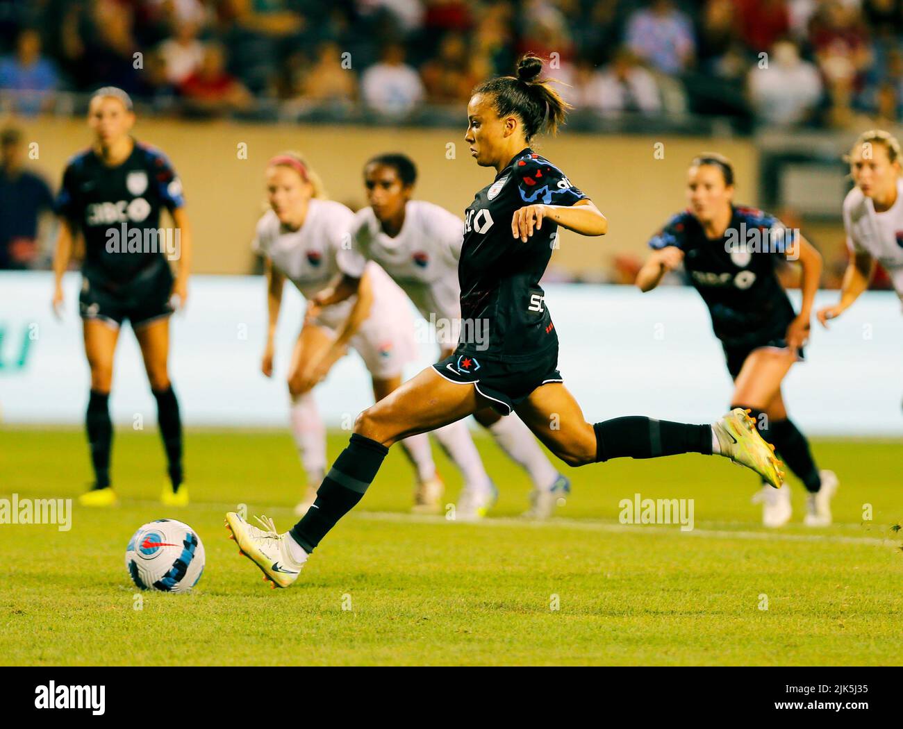 Mallory pugh 2022 hi-res stock photography and images - Alamy
