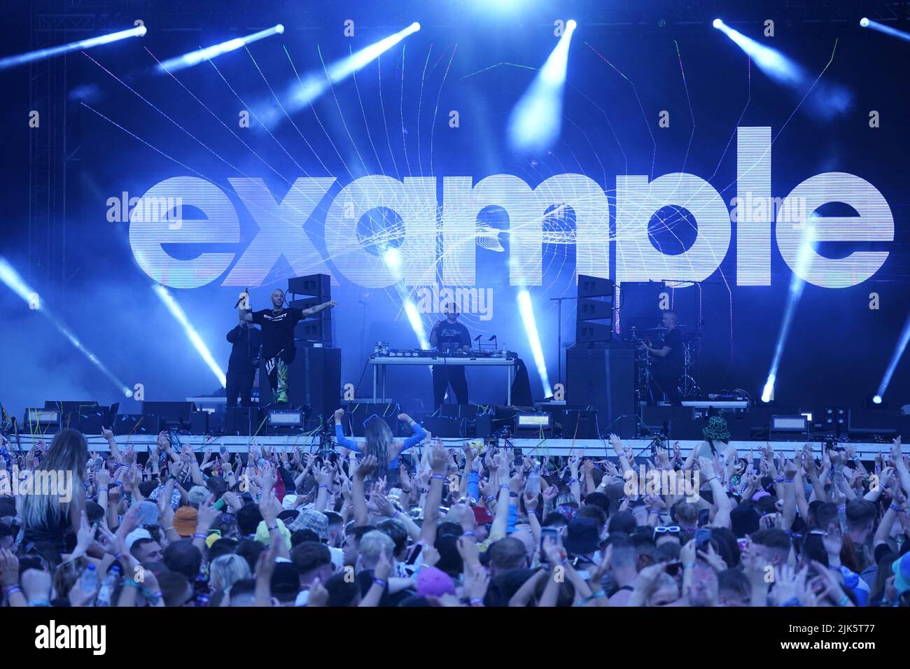 Example performing during LooseFest 2022 at Newcastle's Town Moor. Picture date: Saturday July 30, 2022. Stock Photo