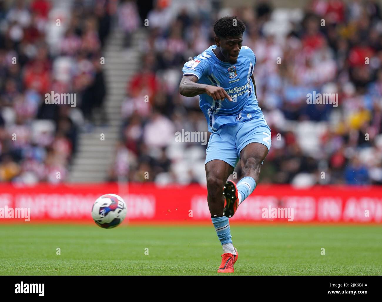 Coventry City's Jonathan Panzo attempts a shot on goal during the Sky Bet Championship match at the Stadium of Light, Sunderland. Picture date: Sunday July 31, 2022. Stock Photo