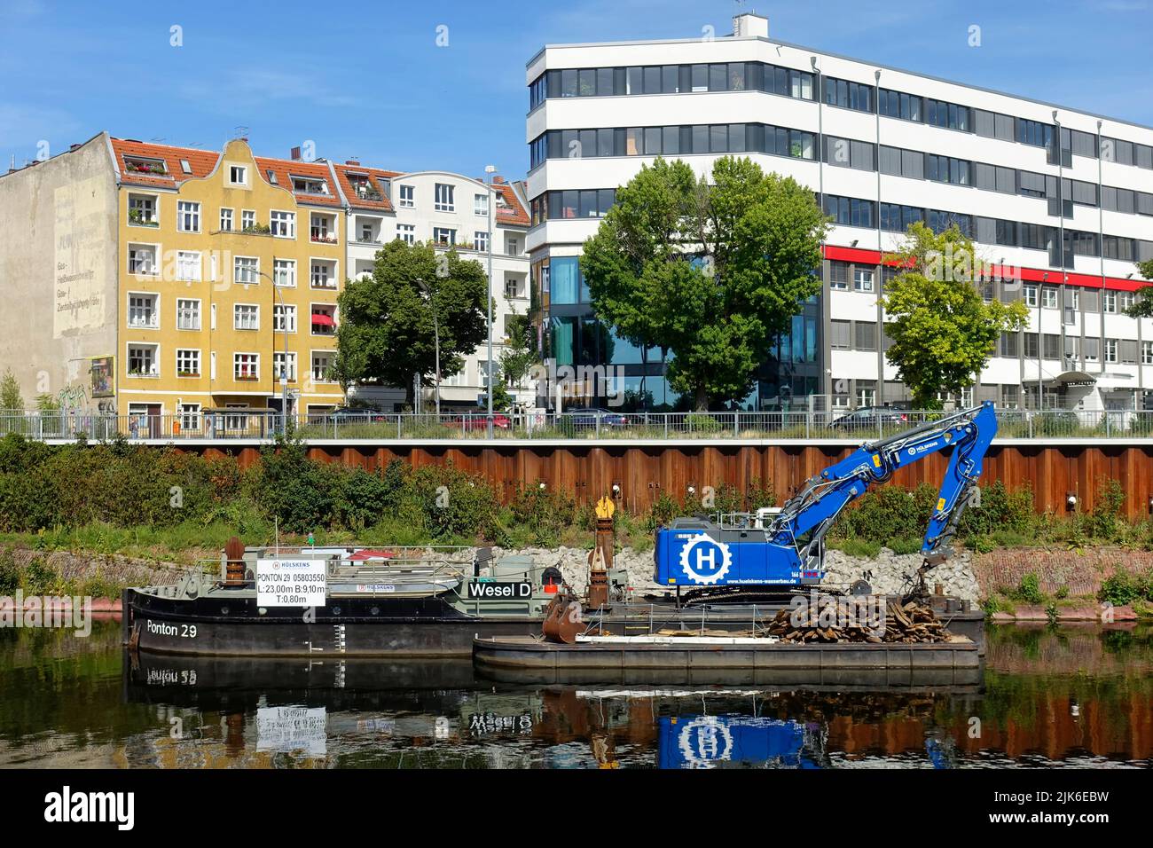 Hydraulic engineering Wasserbau Hülskens, Neues Ufer, Moabit, Berlin Stock Photo