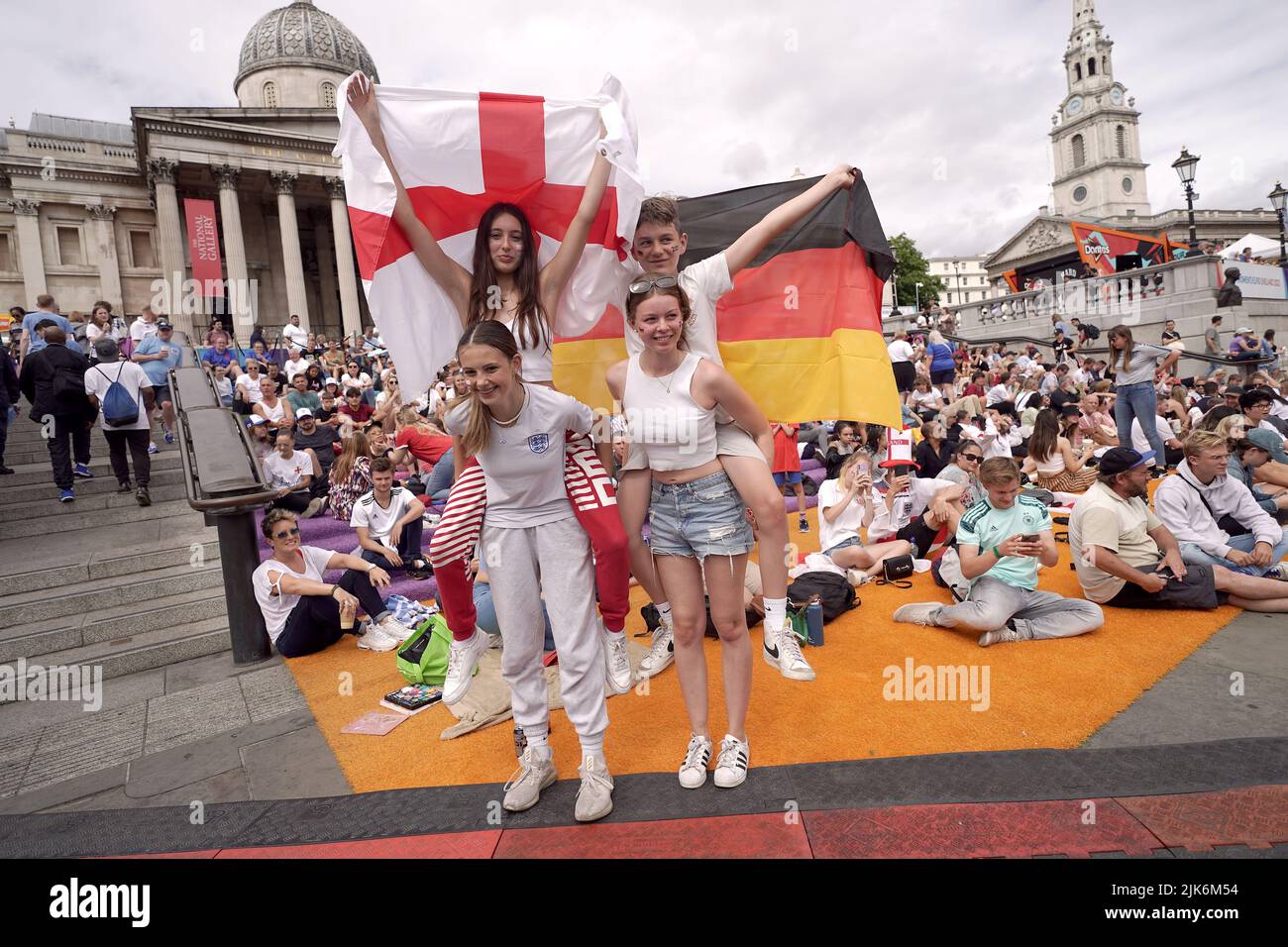 England fans in Trafalgar Square, London before a screening of the UEFA Women's Euro 2022 final held at Wembley Stadium, London. Picture date: Sunday July 31, 2022. Stock Photo