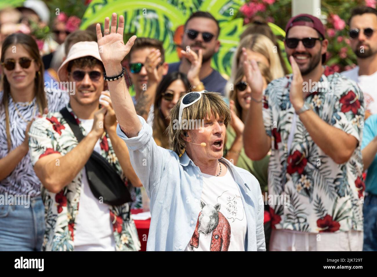 Mainz, Germany. 31st July, 2022. Singer Mickie Krause during the show. The live broadcast on Sunday was themed 'Mallorca vs. Oktoberfest'. Credit: Hannes P. Albert/dpa/Alamy Live News Stock Photo