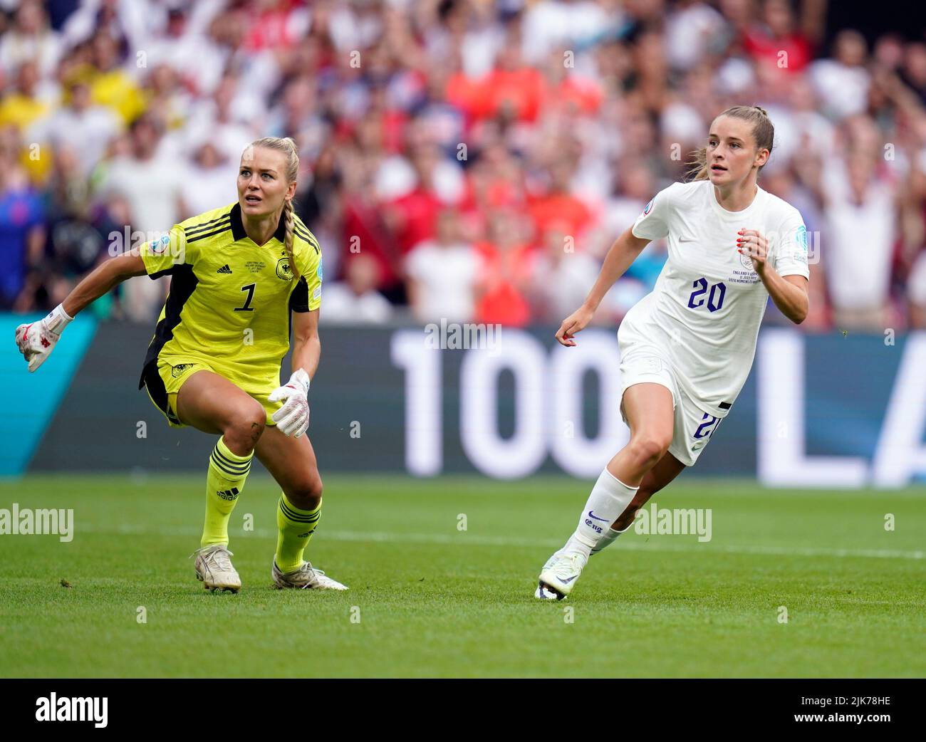 England's Ella Toone turns to celebrate scoring the opening goal during the UEFA Women's Euro 2022 final at Wembley Stadium, London. Picture date: Sunday July 31, 2022. Stock Photo