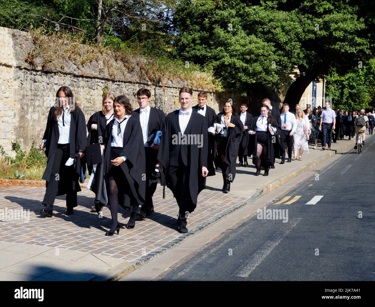 Every year there are a series matriculation ceremonies for students of Oxford University, complete with pomp, ritual and much joy. Here we see a line Stock Photo