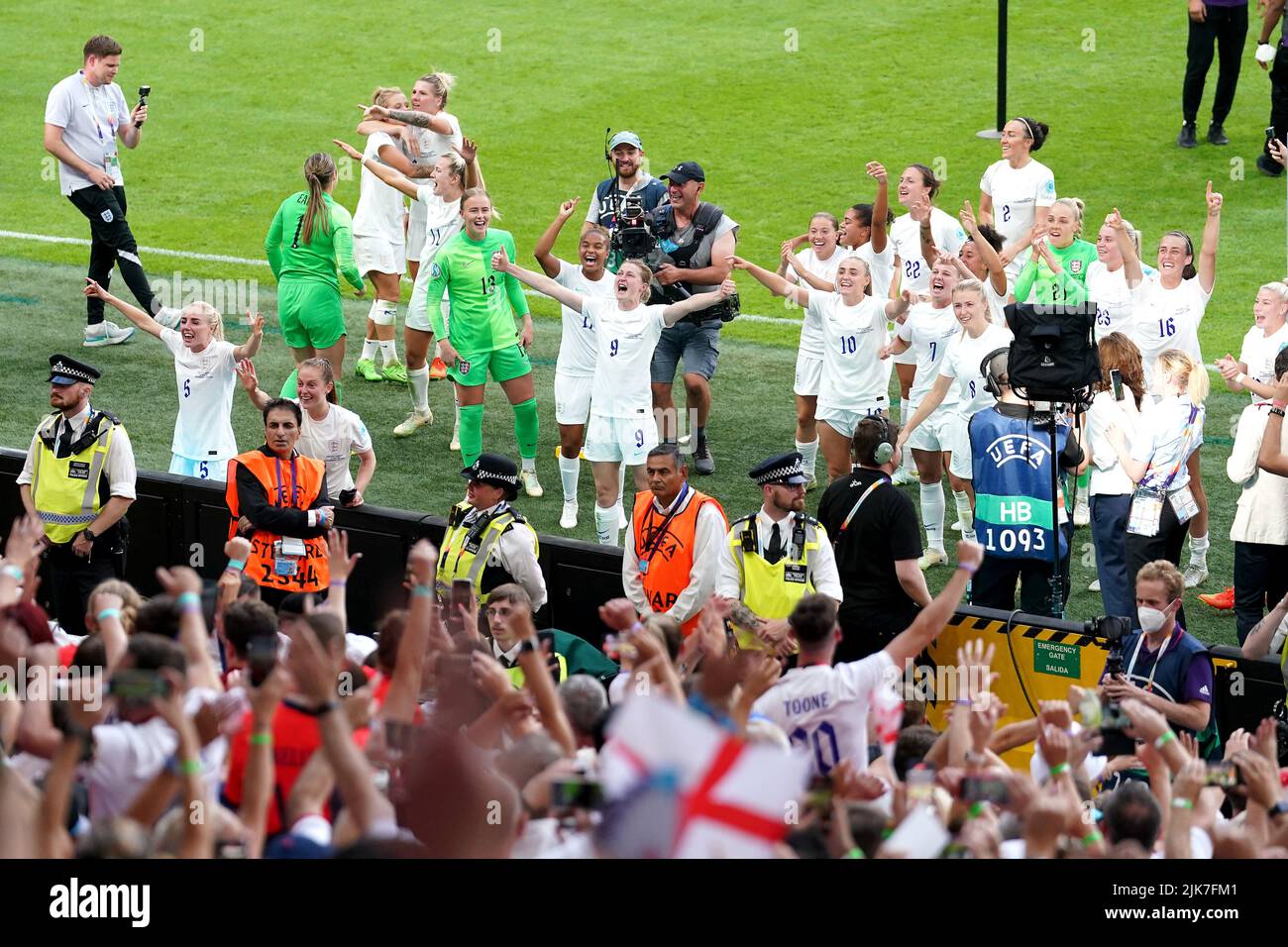 England team celebrate with the fans after winning the UEFA Women's Euro 2022 final at Wembley Stadium, London. Picture date: Sunday July 31, 2022. Stock Photo