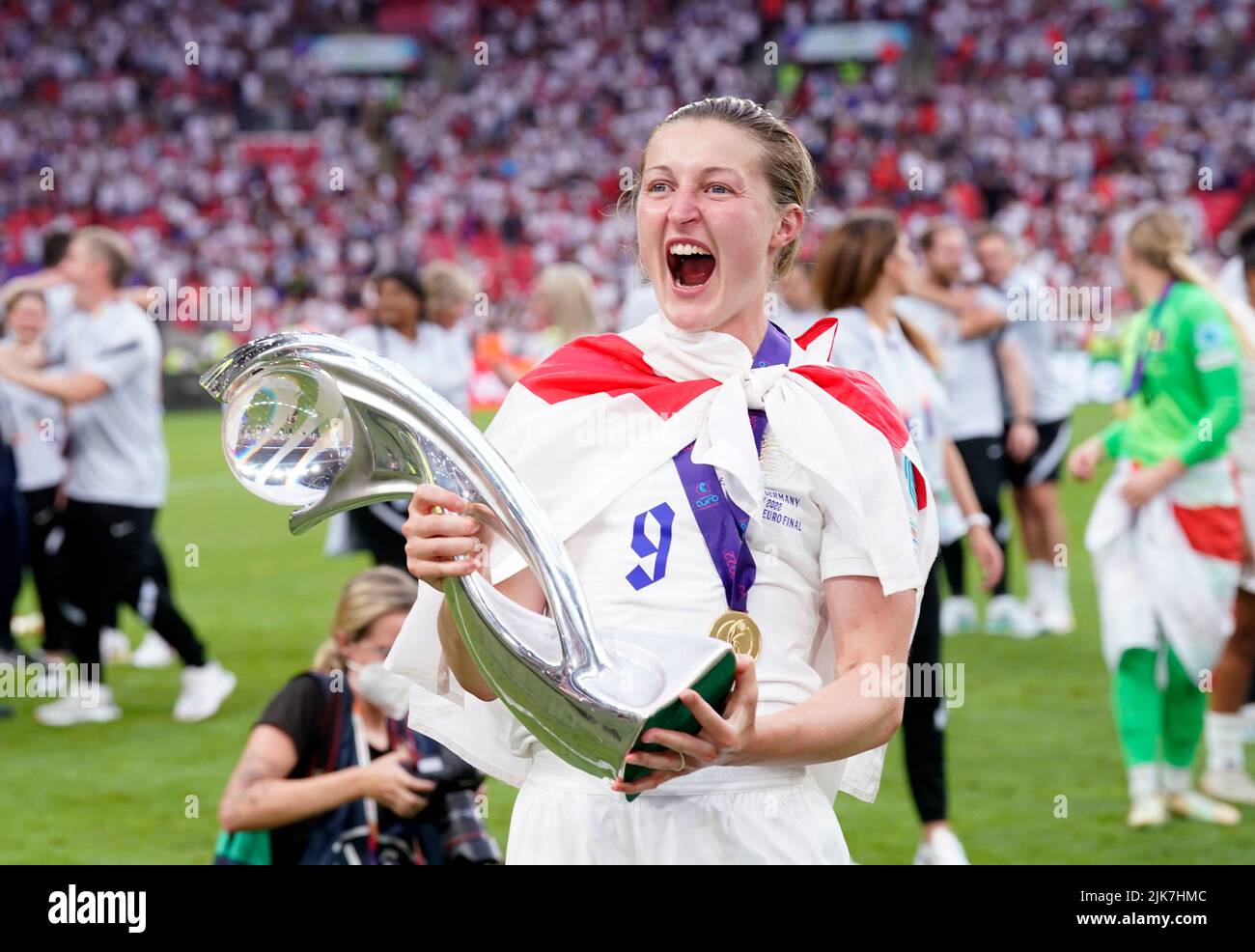 England's Ellen White with the trophy following victory over Germany in the UEFA Women's Euro 2022 final at Wembley Stadium, London. Picture date: Sunday July 31, 2022. Stock Photo