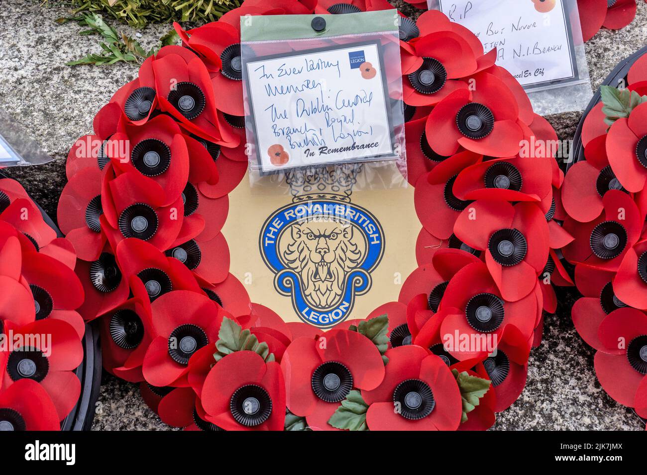 A poppy wreath laid by the Royal British Legion, in the Irish National War Memorial Gardens commemorating 60,000 Irish people who died in WW1 WW2. Stock Photo
