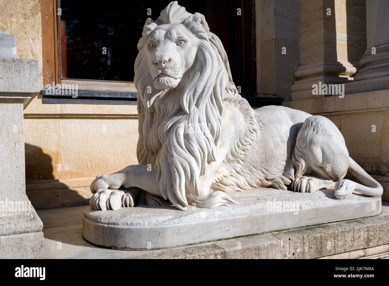 Lion Sculpture by the main entrance of Beylerbeyi Palace, Istanul, Turkey Stock Photo