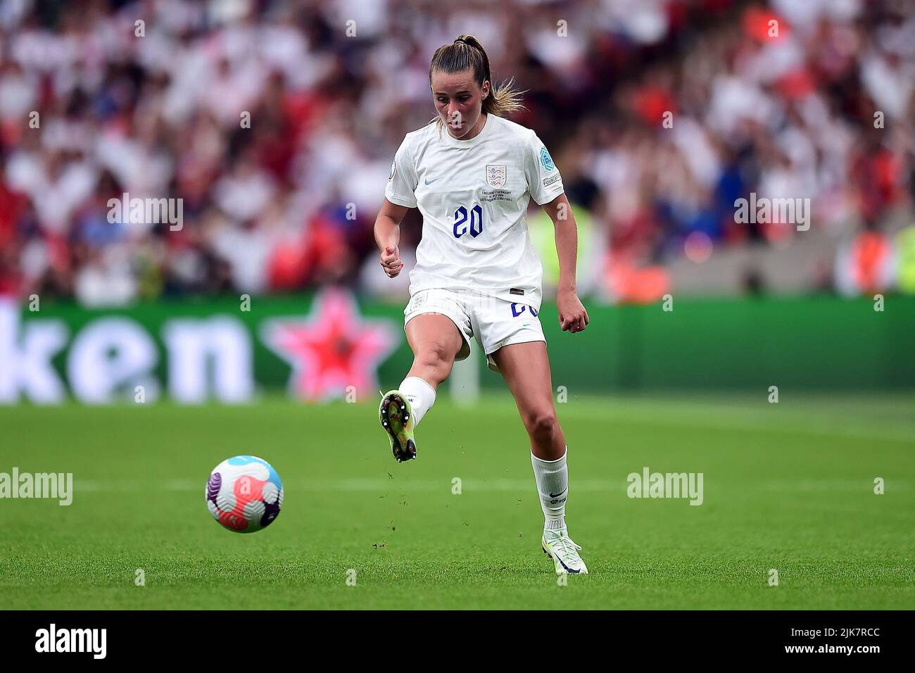 London, UK. 31st July, 2022. Ella Toone of England Women in action during the game. UEFA Women's Euro England 2022 Final, England women v Germany women at Wembley Stadium in London on Sunday 31st July 2022. this image may only be used for Editorial purposes. Editorial use only, license required for commercial use. No use in betting, games or a single club/league/player publications. pic by Steffan Bowen/Andrew Orchard sports photography/Alamy Live news Credit: Andrew Orchard sports photography/Alamy Live News Stock Photo