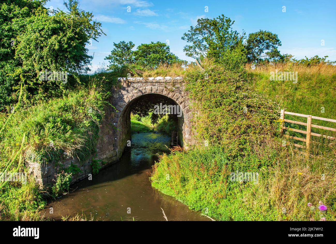 Old rail bridges hi-res stock photography and images - Alamy
