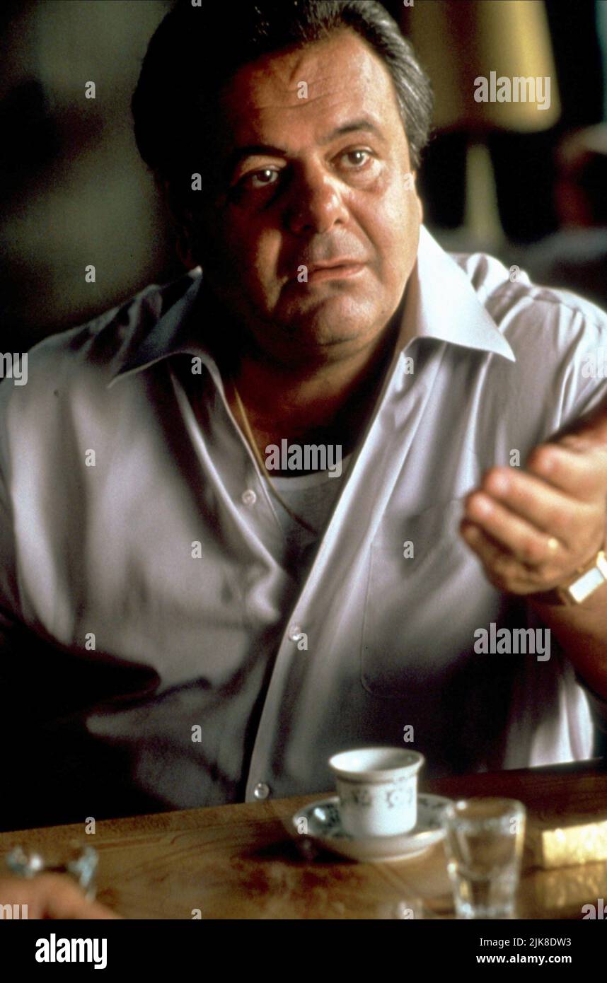 Paul Sorvino Film: Goodfellas (USA 1990) Characters: Paul Cicero  Director: Martin Scorsese 12 September 1990   **WARNING** This Photograph is for editorial use only and is the copyright of WARNER BROS. / BARRY WETCHER and/or the Photographer assigned by the Film or Production Company and can only be reproduced by publications in conjunction with the promotion of the above Film. A Mandatory Credit To WARNER BROS. / BARRY WETCHER is required. No commercial use can be granted without written authority from the Film Company. Stock Photo