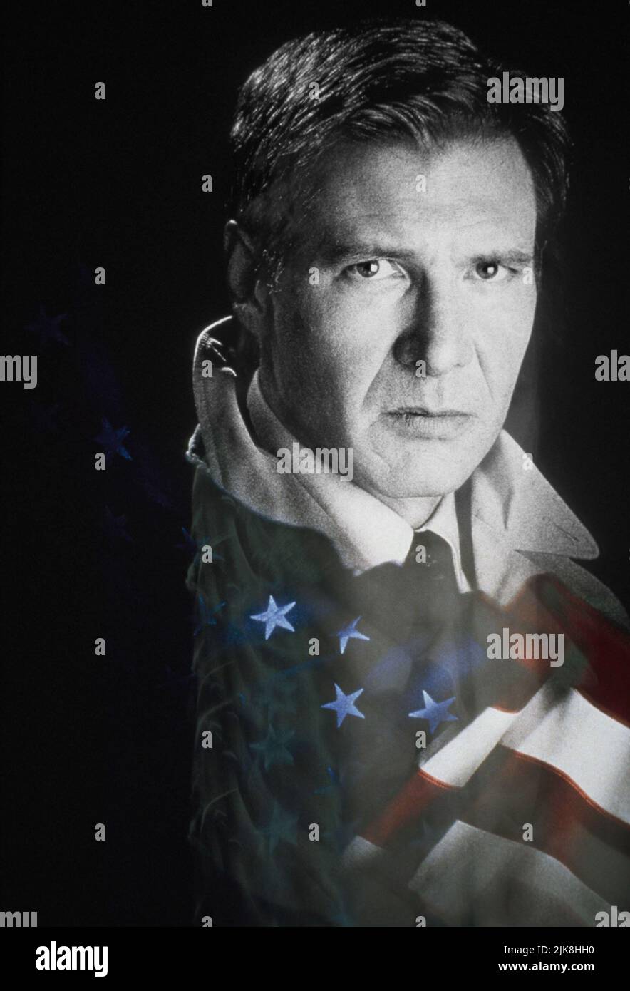Harrison Ford Film: Clear And Present Danger (USA 1994)   / Literaturverfilmung (Based On The Book By Tom Clancy) Director: Phillip Noyce 03 August 1994   **WARNING** This Photograph is for editorial use only and is the copyright of PARAMOUNT PICTURES and/or the Photographer assigned by the Film or Production Company and can only be reproduced by publications in conjunction with the promotion of the above Film. A Mandatory Credit To PARAMOUNT PICTURES is required. The Photographer should also be credited when known. No commercial use can be granted without written authority from the Film Compa Stock Photo