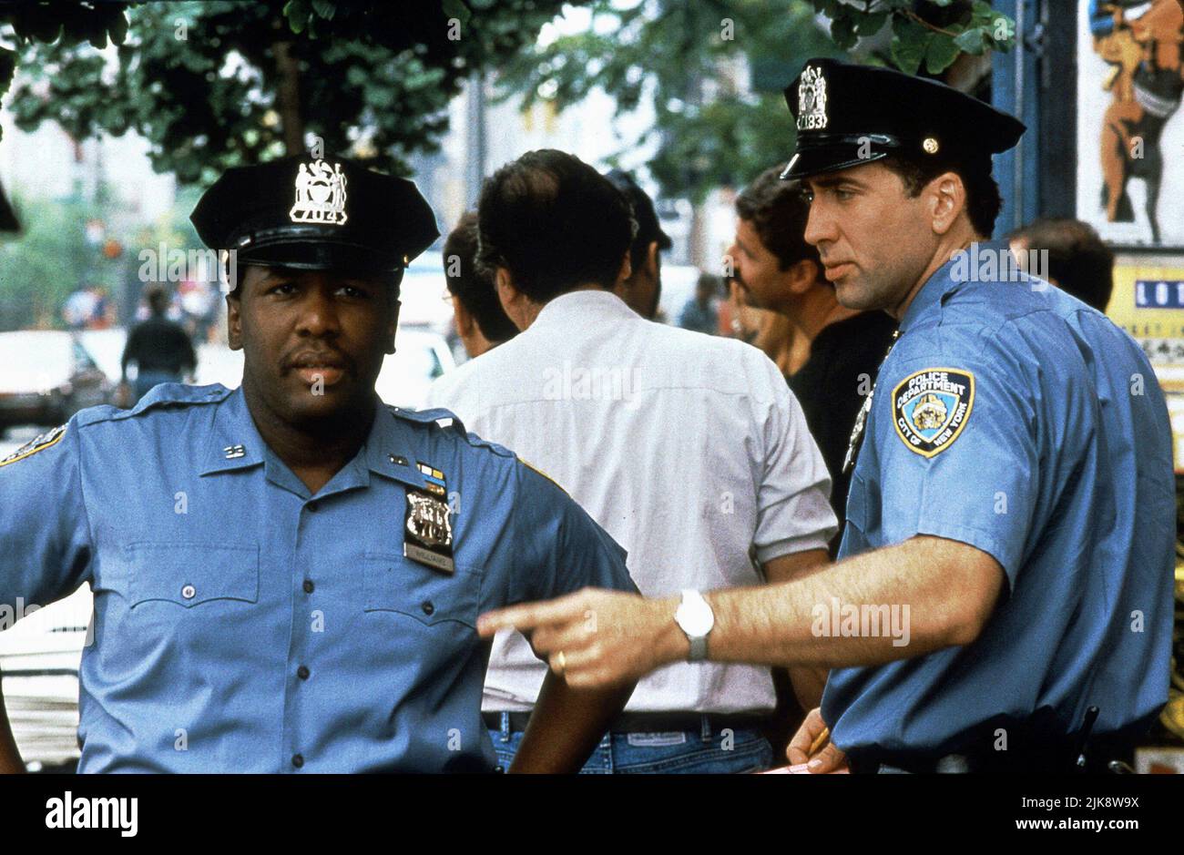 Wendell Pierce & Nicolas Cage Film: It Could Happen To You (1994) Characters: Bo Williams & Charlie Lang  Director: Andrew Bergman 29 July 1994   **WARNING** This Photograph is for editorial use only and is the copyright of TRISTAR and/or the Photographer assigned by the Film or Production Company and can only be reproduced by publications in conjunction with the promotion of the above Film. A Mandatory Credit To TRISTAR is required. The Photographer should also be credited when known. No commercial use can be granted without written authority from the Film Company. Stock Photo