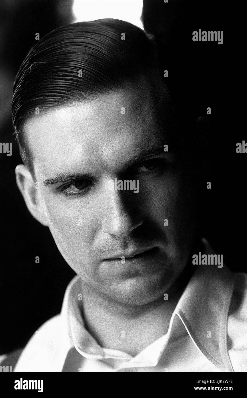 Ralph Fiennes Film: Schindler'S List (USA 1993) Characters: Amon Goeth  Director: Steven Spielberg 30 November 1993   **WARNING** This Photograph is for editorial use only and is the copyright of UNIVERSAL and/or the Photographer assigned by the Film or Production Company and can only be reproduced by publications in conjunction with the promotion of the above Film. A Mandatory Credit To UNIVERSAL is required. The Photographer should also be credited when known. No commercial use can be granted without written authority from the Film Company. Stock Photo