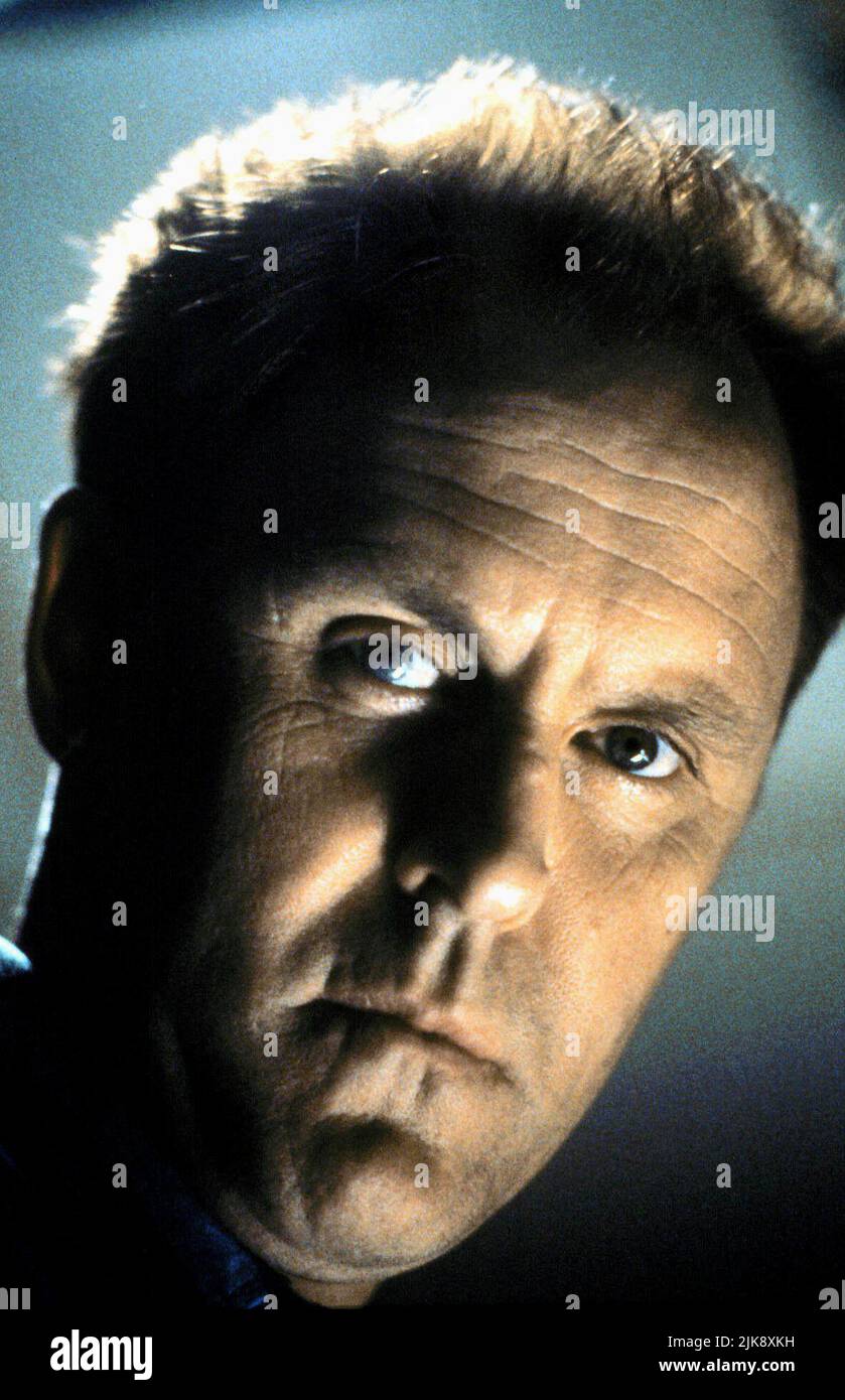 John Lithgow Film: Ricochet (1991) Characters: Blake  Director: Russell Mulcahy 04 October 1991   **WARNING** This Photograph is for editorial use only and is the copyright of SILVER FILM and/or the Photographer assigned by the Film or Production Company and can only be reproduced by publications in conjunction with the promotion of the above Film. A Mandatory Credit To SILVER FILM is required. The Photographer should also be credited when known. No commercial use can be granted without written authority from the Film Company. Stock Photo
