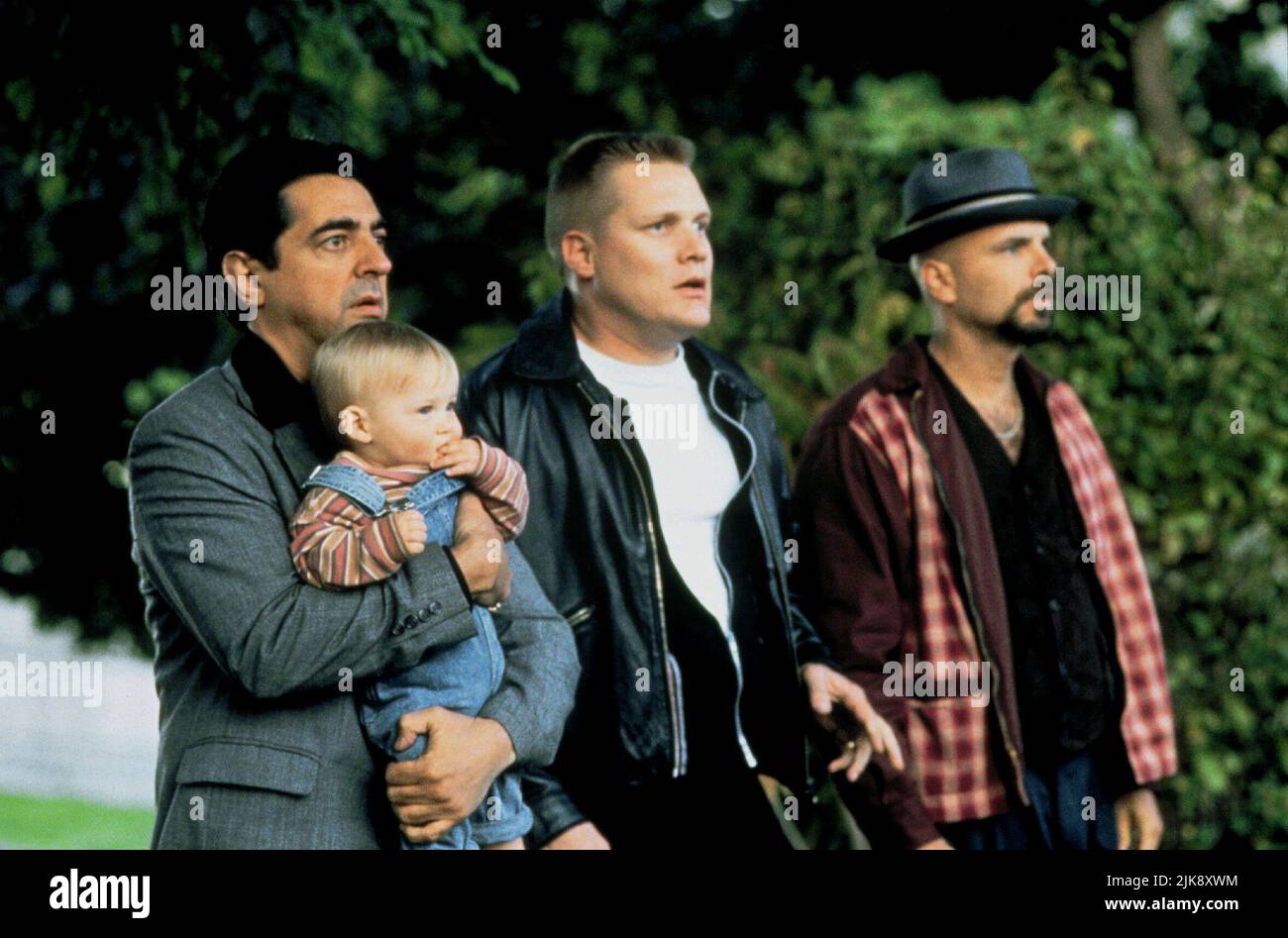 Joe Mantegna, Brian Haley & Joe Pantoliano Film: Baby'S Day Out (1994) Characters: Eddie,Veeko & Norby  Director: Patrick Read Johnson 01 July 1994   **WARNING** This Photograph is for editorial use only and is the copyright of 20 CENTURY FOX and/or the Photographer assigned by the Film or Production Company and can only be reproduced by publications in conjunction with the promotion of the above Film. A Mandatory Credit To 20 CENTURY FOX is required. The Photographer should also be credited when known. No commercial use can be granted without written authority from the Film Company. Stock Photo
