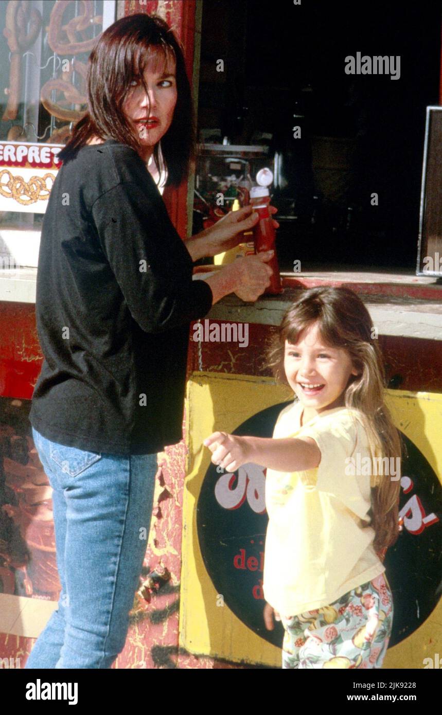 Barbara Hershey & Joey Hope Singer Film: Falling Down (USA/UK/FR 1993) Characters: Elizabeth 'Beth' Travino, Adele Foster-Travino  Director: Joel Schumacher 26 February 1993   **WARNING** This Photograph is for editorial use only and is the copyright of WARNER BROS. and/or the Photographer assigned by the Film or Production Company and can only be reproduced by publications in conjunction with the promotion of the above Film. A Mandatory Credit To WARNER BROS. is required. The Photographer should also be credited when known. No commercial use can be granted without written authority from the F Stock Photo