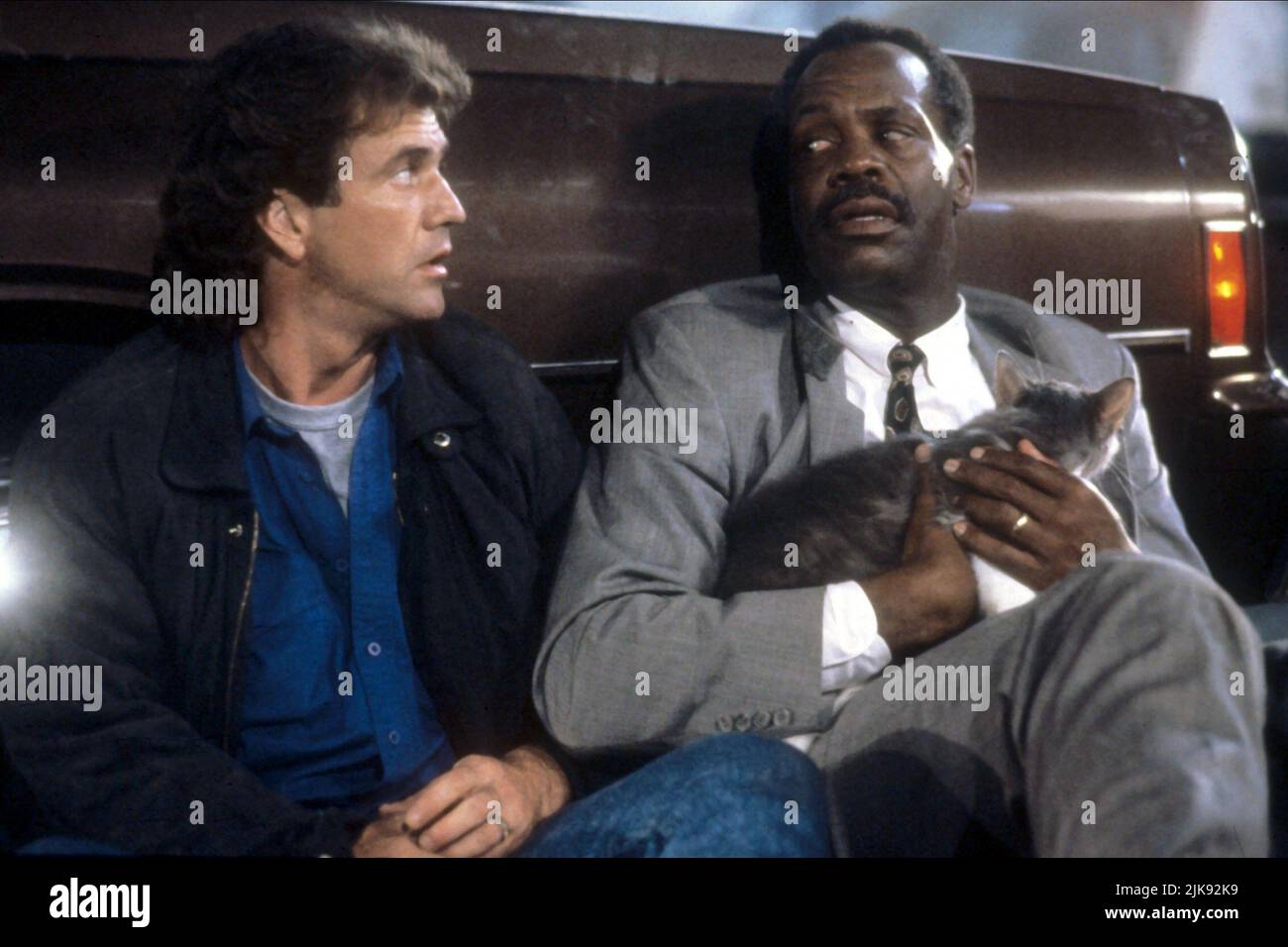Mel Gibson & Danny Glover Film: Lethal Weapon 3 (USA 1992) Characters: Martin Riggs, Roger Murtaugh  / Titel Auch: 'Lethal Weapon 3: Die Profis Sind Zurück' Director: Richard Donner 11 May 1992   **WARNING** This Photograph is for editorial use only and is the copyright of WARNER BROS. and/or the Photographer assigned by the Film or Production Company and can only be reproduced by publications in conjunction with the promotion of the above Film. A Mandatory Credit To WARNER BROS. is required. The Photographer should also be credited when known. No commercial use can be granted without written Stock Photo