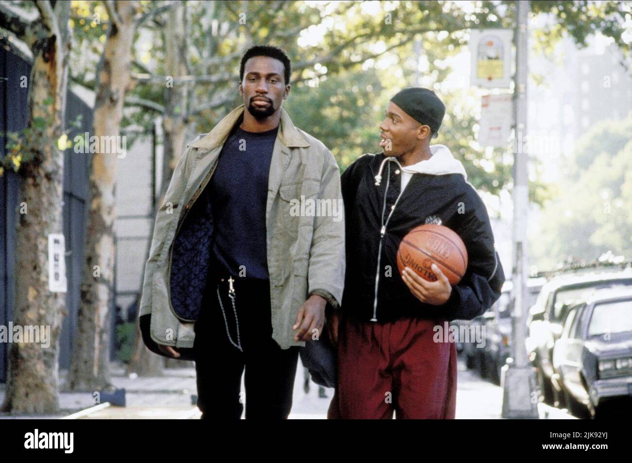 Leon Robinson & Duane Martin Film: Above The Rim (USA 1994) Characters: Shep, Kyle Lee Watson  Director: Jeff Pollack 23 March 1994   **WARNING** This Photograph is for editorial use only and is the copyright of NEW LINE CINEMA and/or the Photographer assigned by the Film or Production Company and can only be reproduced by publications in conjunction with the promotion of the above Film. A Mandatory Credit To NEW LINE CINEMA is required. The Photographer should also be credited when known. No commercial use can be granted without written authority from the Film Company. Stock Photo