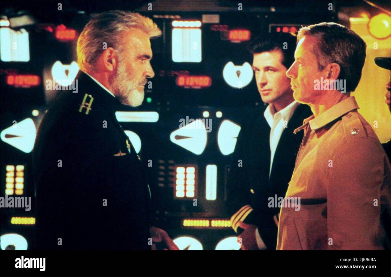 Sean Connery, Alec Baldwin & Scott Glenn Film: The Hunt For Red October (USA 1990) Characters: Captain Marko Ramius, Jack Ryan, Commander Bart Mancuso  / Literaturverfilmung (Based On The Book By  Tom Clancy) Director: John Mctiernan 02 March 1990   **WARNING** This Photograph is for editorial use only and is the copyright of PARAMOUNT PICTURES and/or the Photographer assigned by the Film or Production Company and can only be reproduced by publications in conjunction with the promotion of the above Film. A Mandatory Credit To PARAMOUNT PICTURES is required. The Photographer should also be cred Stock Photo