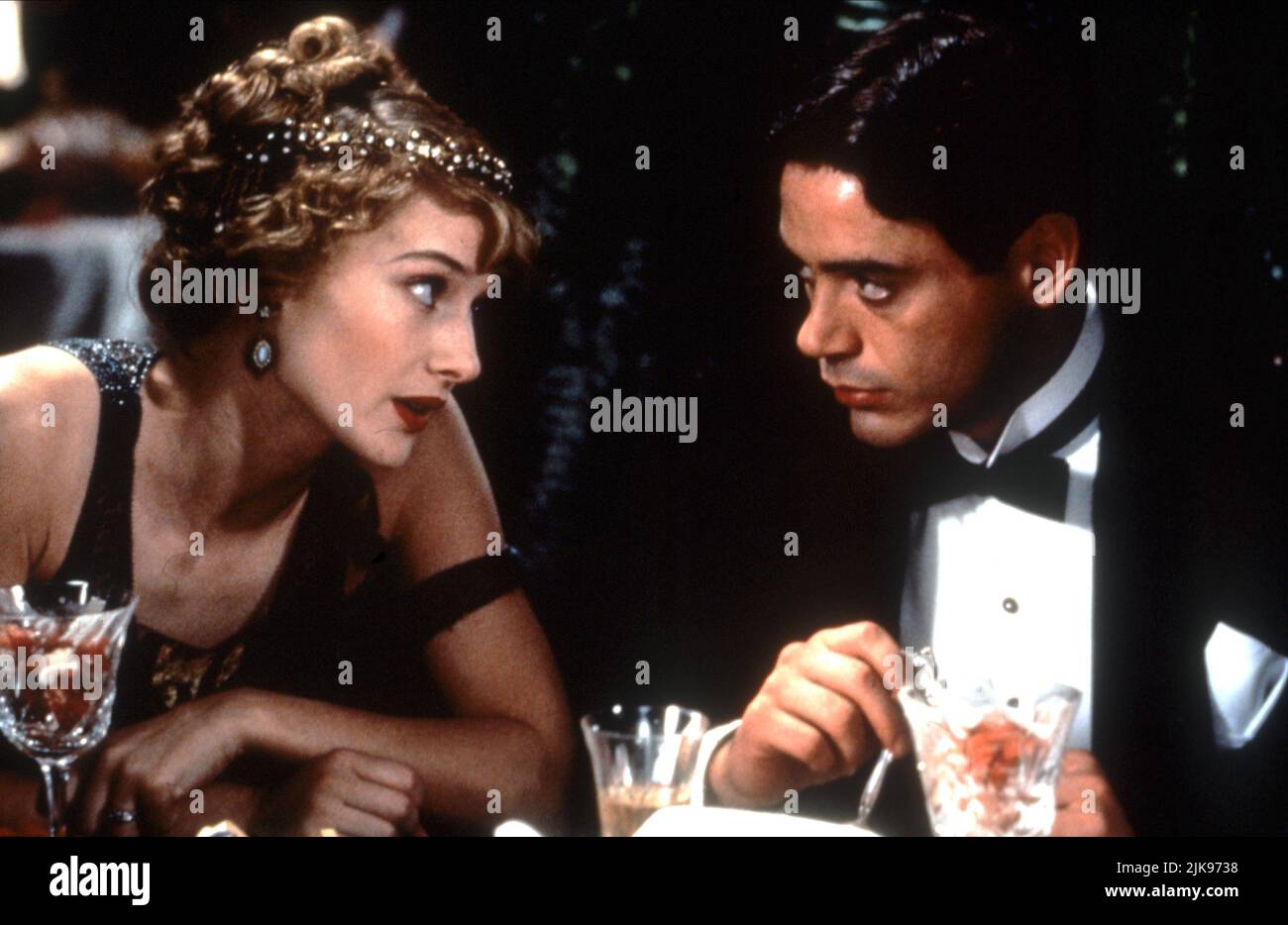 Maria Pitillo & Robert Downey Jr. Film: Chaplin (USA/UK/FR/IT/JP 1992) Characters: Mary Pickford, CHARLES SPENCER CHAPLIN  Director: Richard Attenborough 16 December 1992   **WARNING** This Photograph is for editorial use only and is the copyright of CAROLCO PICTURES and/or the Photographer assigned by the Film or Production Company and can only be reproduced by publications in conjunction with the promotion of the above Film. A Mandatory Credit To CAROLCO PICTURES is required. The Photographer should also be credited when known. No commercial use can be granted without written authority from Stock Photo