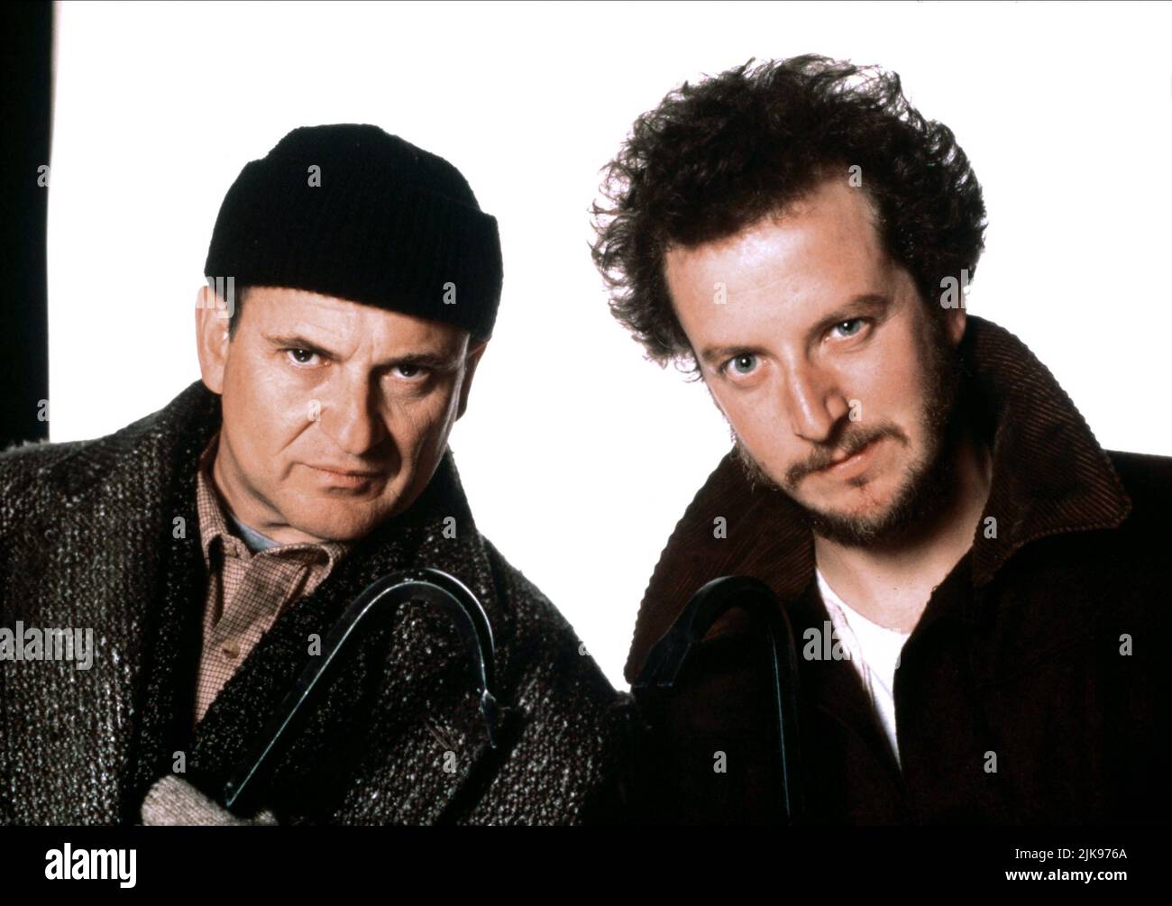 Home alone 1990 joe pesci hi-res stock photography and images - Alamy
