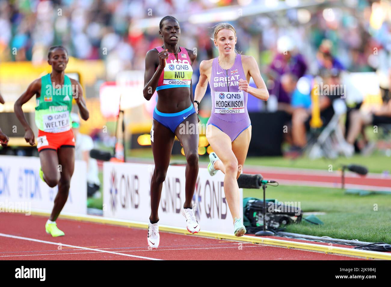 Hayward Field, Eugene, Oregon, USA. 24th July, 2022. (LR) Athing Mu