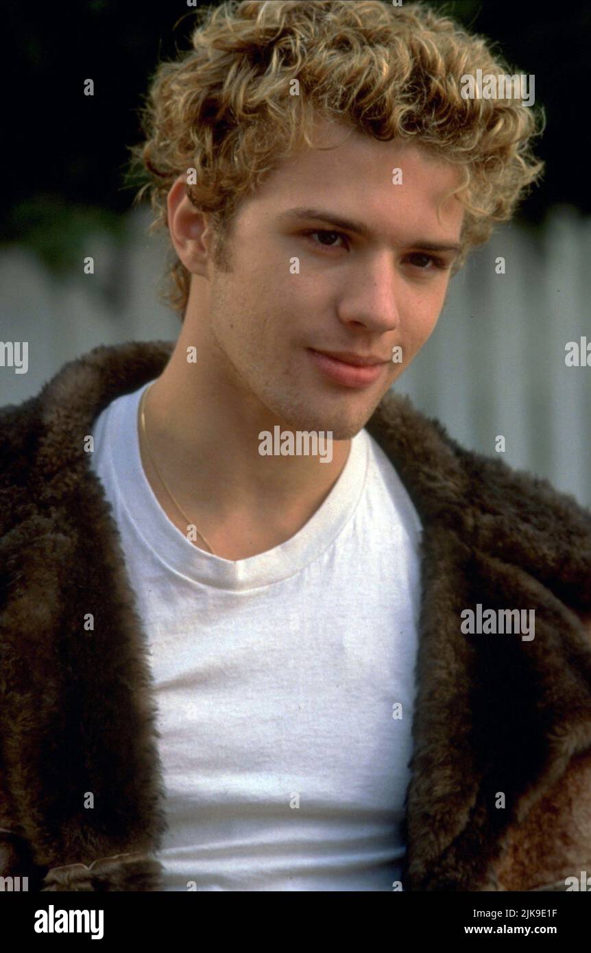 Ryan Phillippe Film: 54 (USA 1998) Characters: Shane O'Shea  Director: Mark Christopher 24 August 1998   **WARNING** This Photograph is for editorial use only and is the copyright of REDEEMABLE FEATURES and/or the Photographer assigned by the Film or Production Company and can only be reproduced by publications in conjunction with the promotion of the above Film. A Mandatory Credit To REDEEMABLE FEATURES is required. The Photographer should also be credited when known. No commercial use can be granted without written authority from the Film Company. Stock Photo